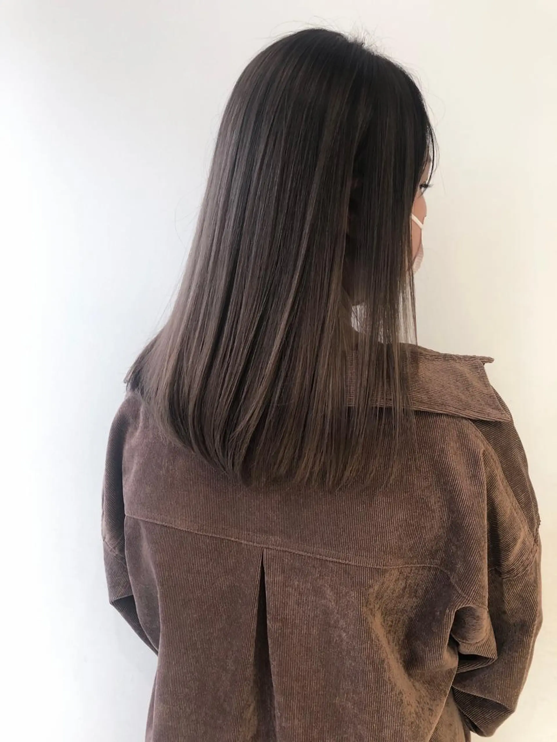 セミロング カラー ヘアアレンジ 【公式】amble luxe池袋東口🩷のヘアスタイル