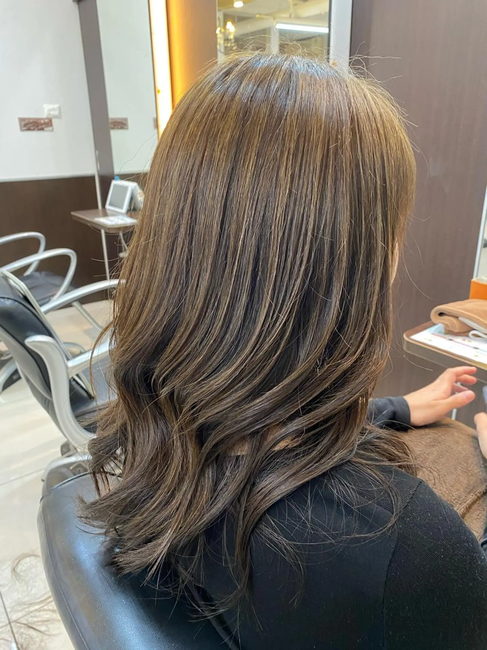 セミロング カラー ヨシンモリ 韓国風ヘア ショートボブ✨️ 池田芽生のヘアスタイル