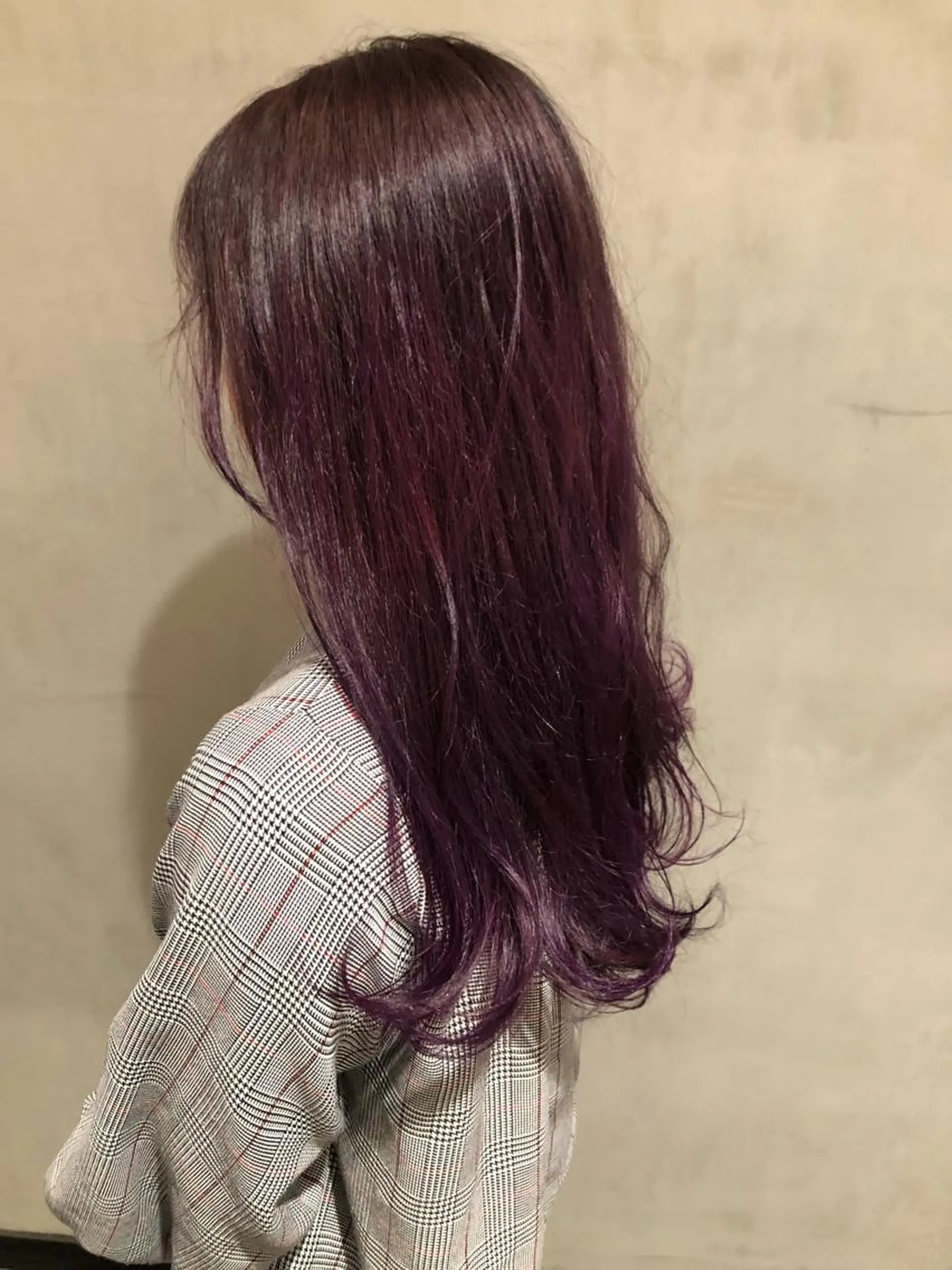 ミディアム カラー グラデーションカラー パープルカラー ヘアカラー トリートメント 大西 直人のヘアスタイル