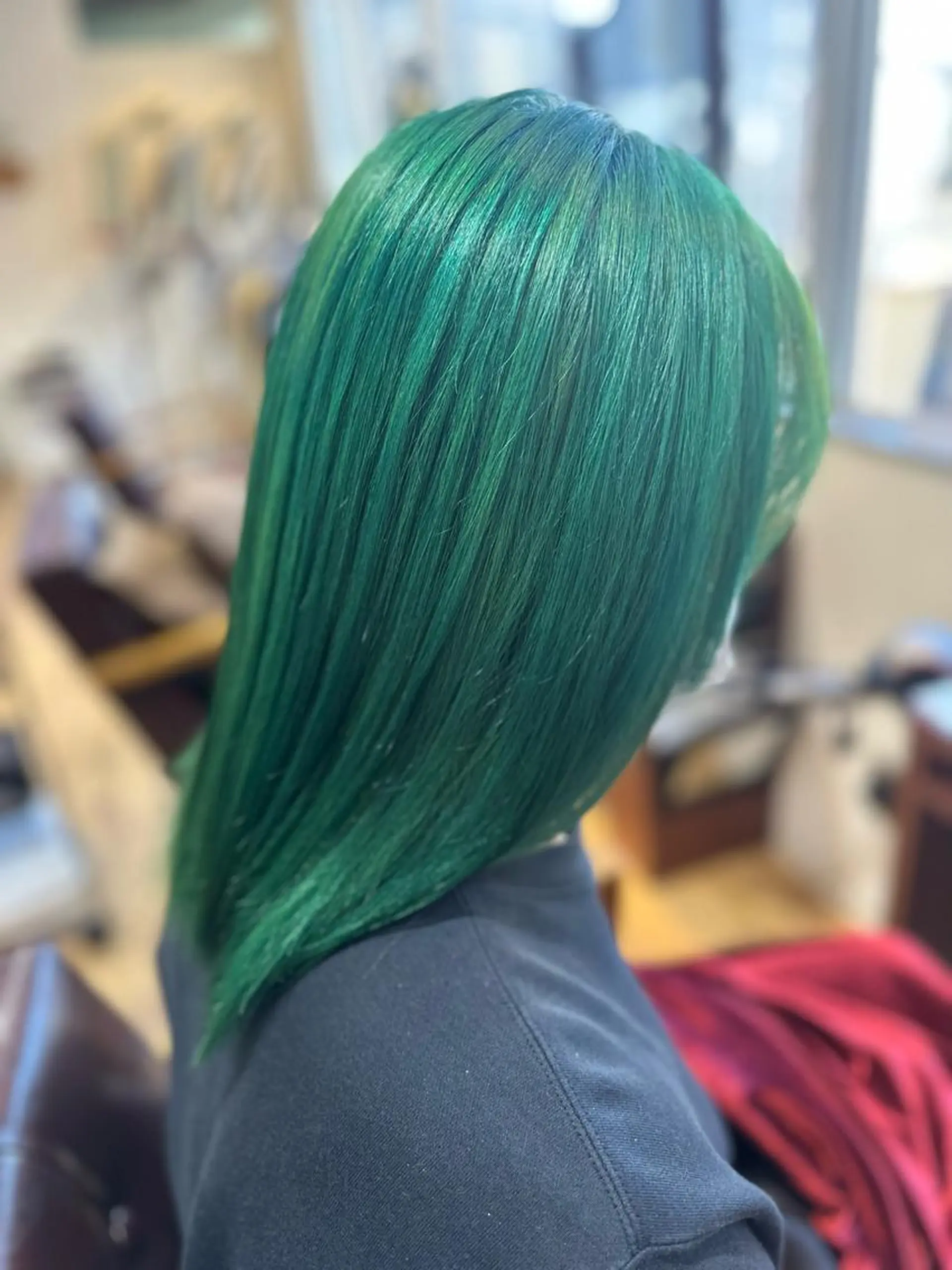 ミディアム カラー ヘアカラー トリートメント S. Okuboのヘアスタイル