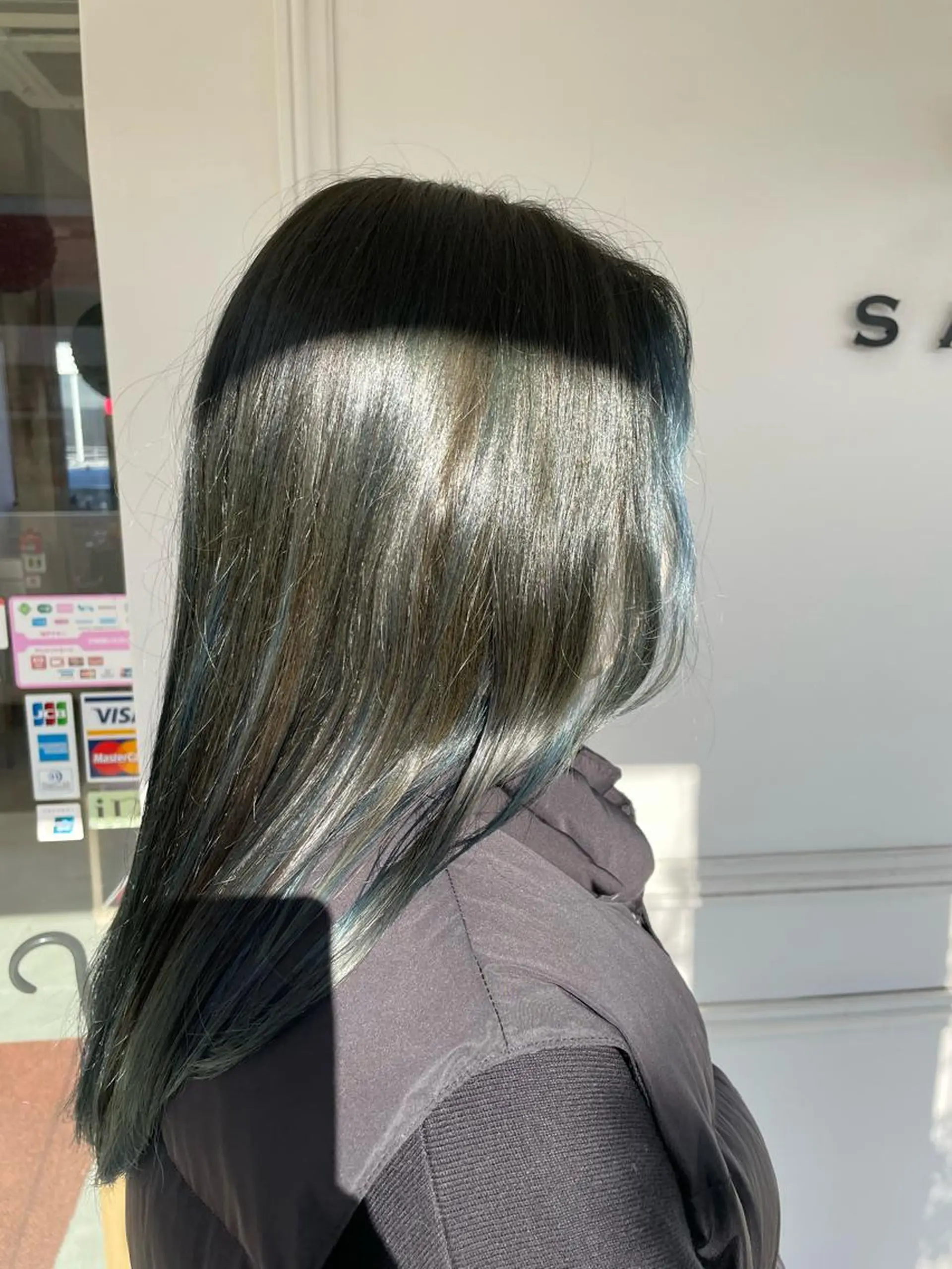 セミロング ヘアカラー SARA古賀店 かすみ🐬🩵のヘアスタイル