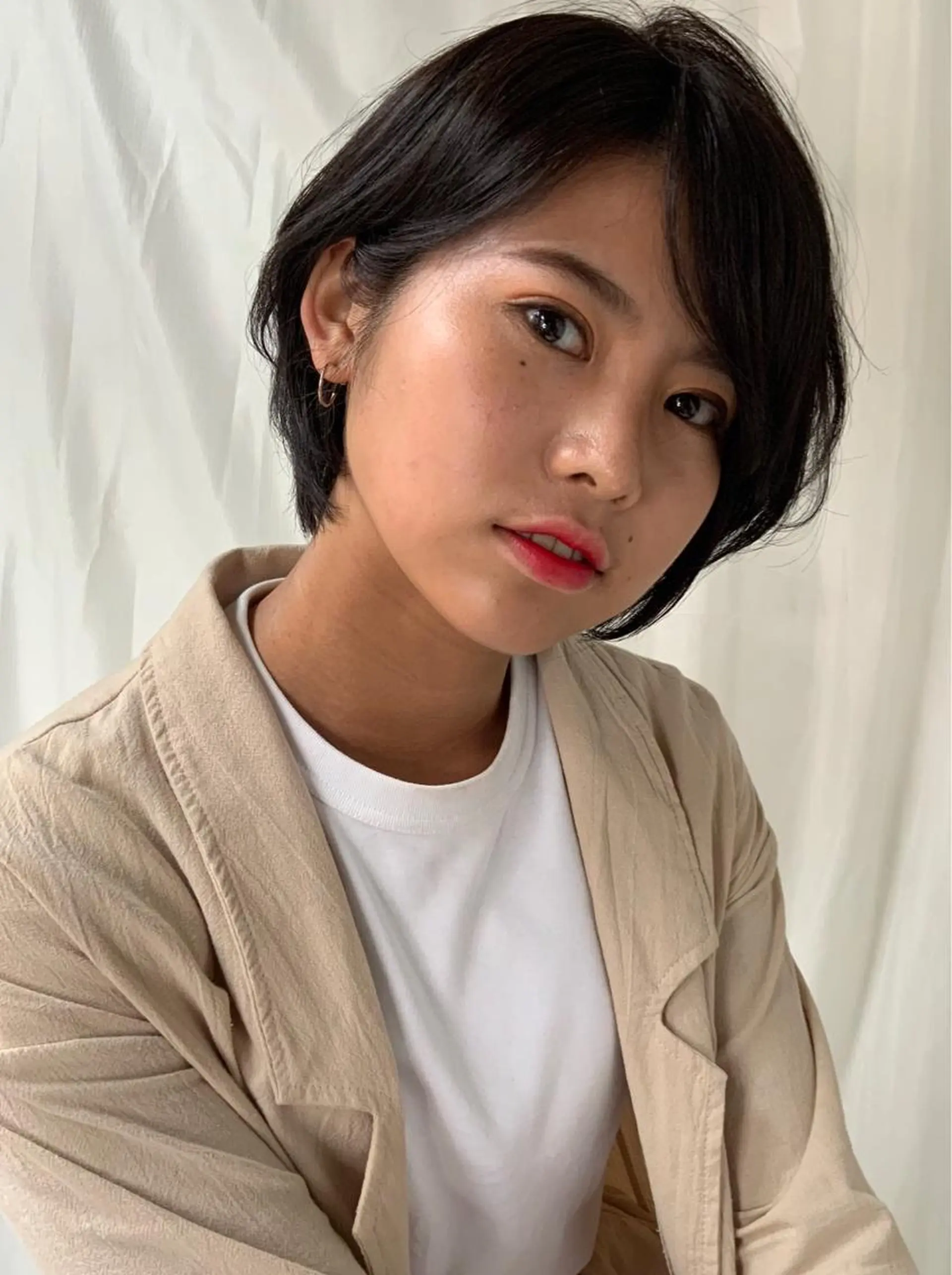 ショート カラー 中村 玲のヘアスタイル