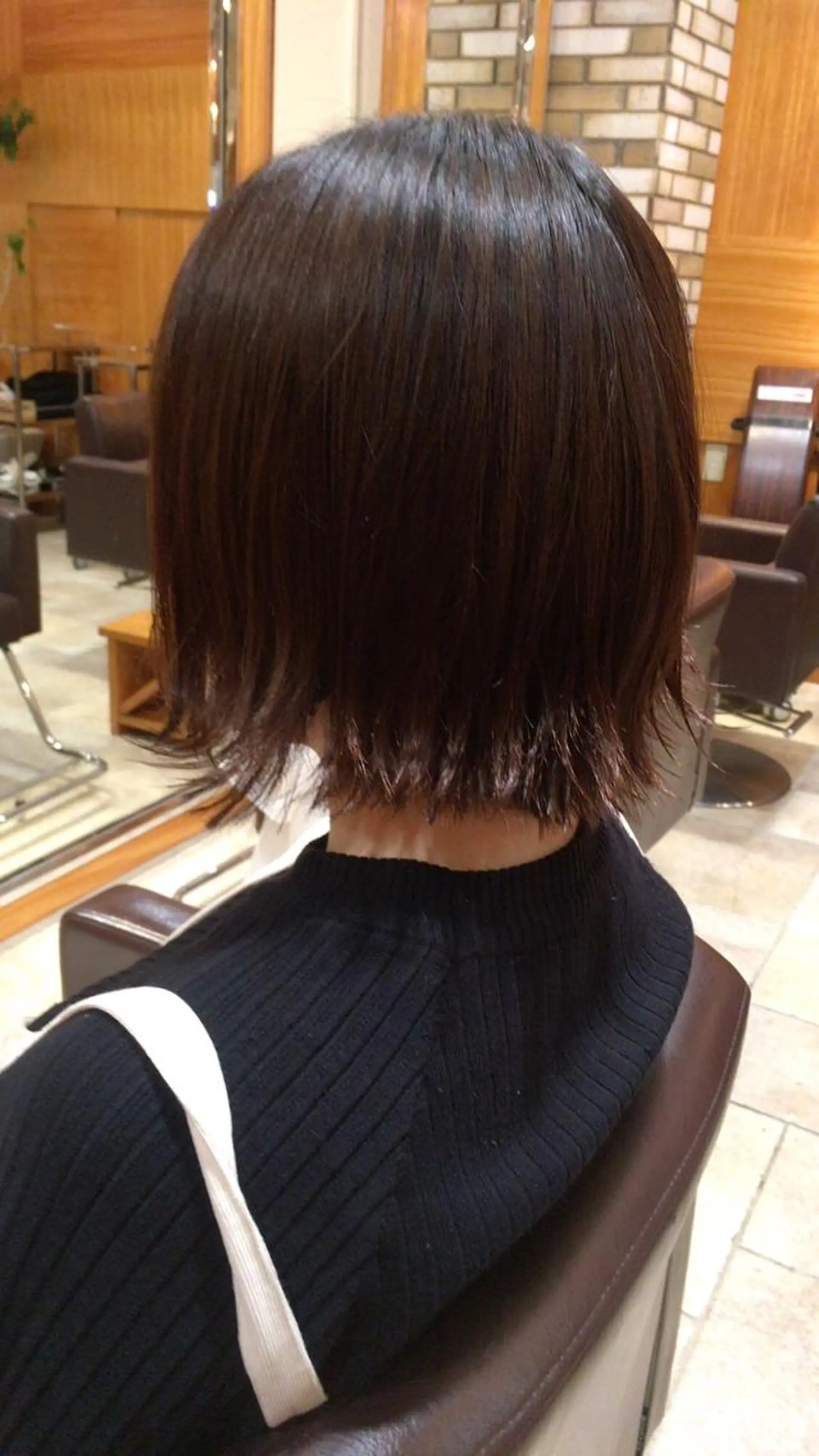 ショート ボブ 外ハネヘア 清水 まなのマツエク・マツパデザイン
