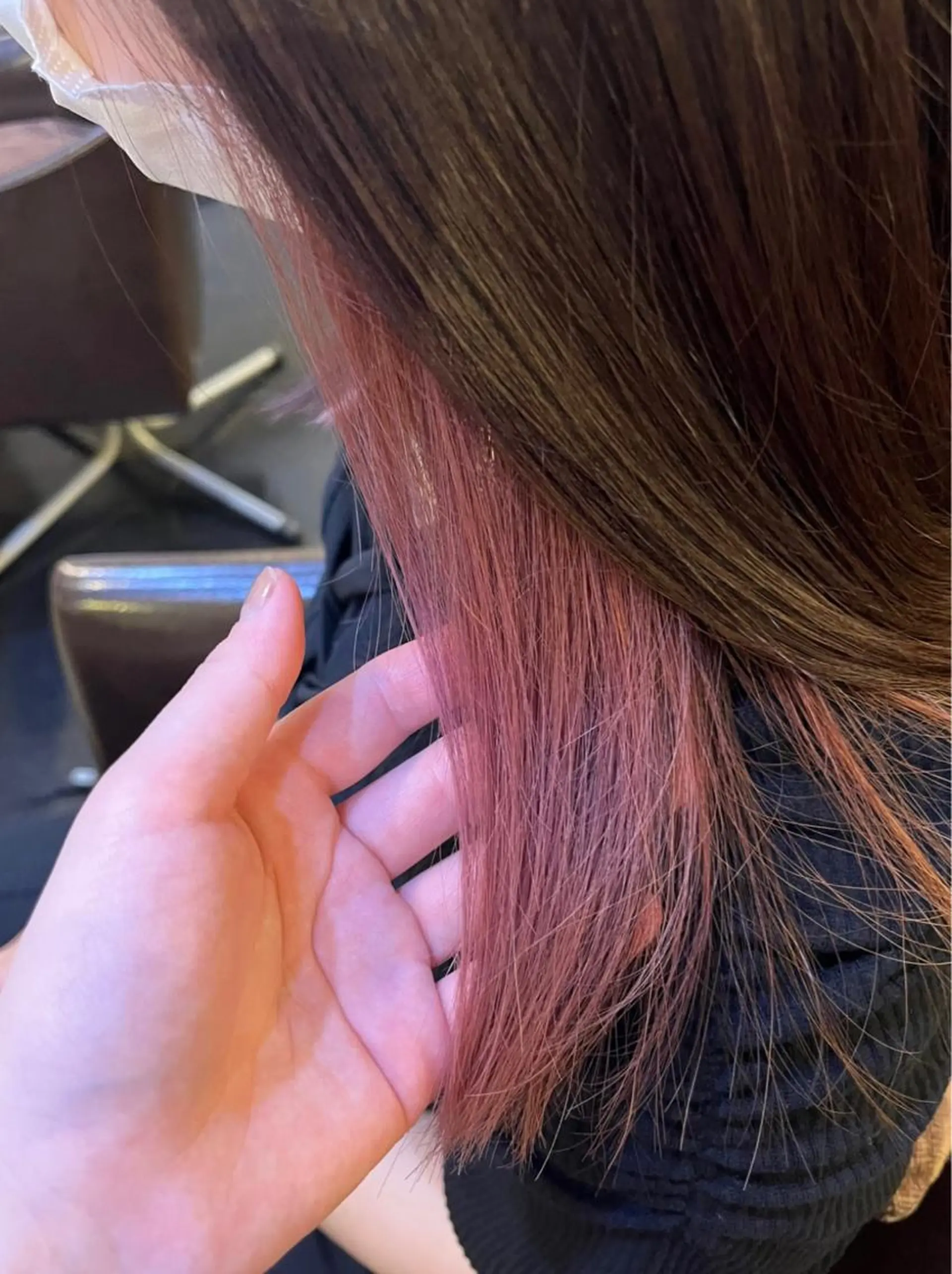 カラー インナーカラー ピンクカラー アトリエファゴ　ハナミズキ店所属・アトリエファゴ Noaのヘアスタイル