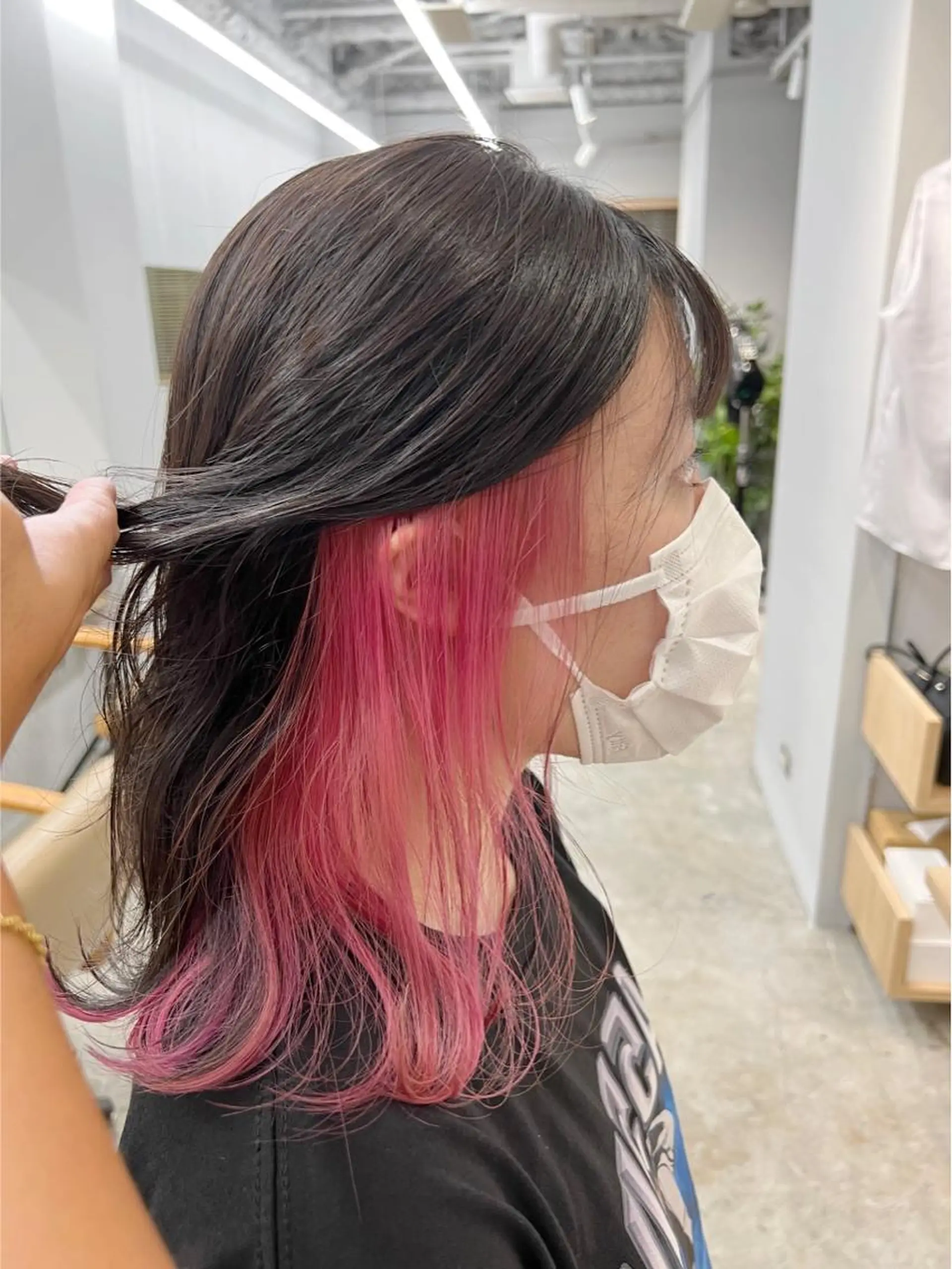 ミディアム カラー インナーカラー ピンクカラー 代表　YUKI ☆のヘアスタイル