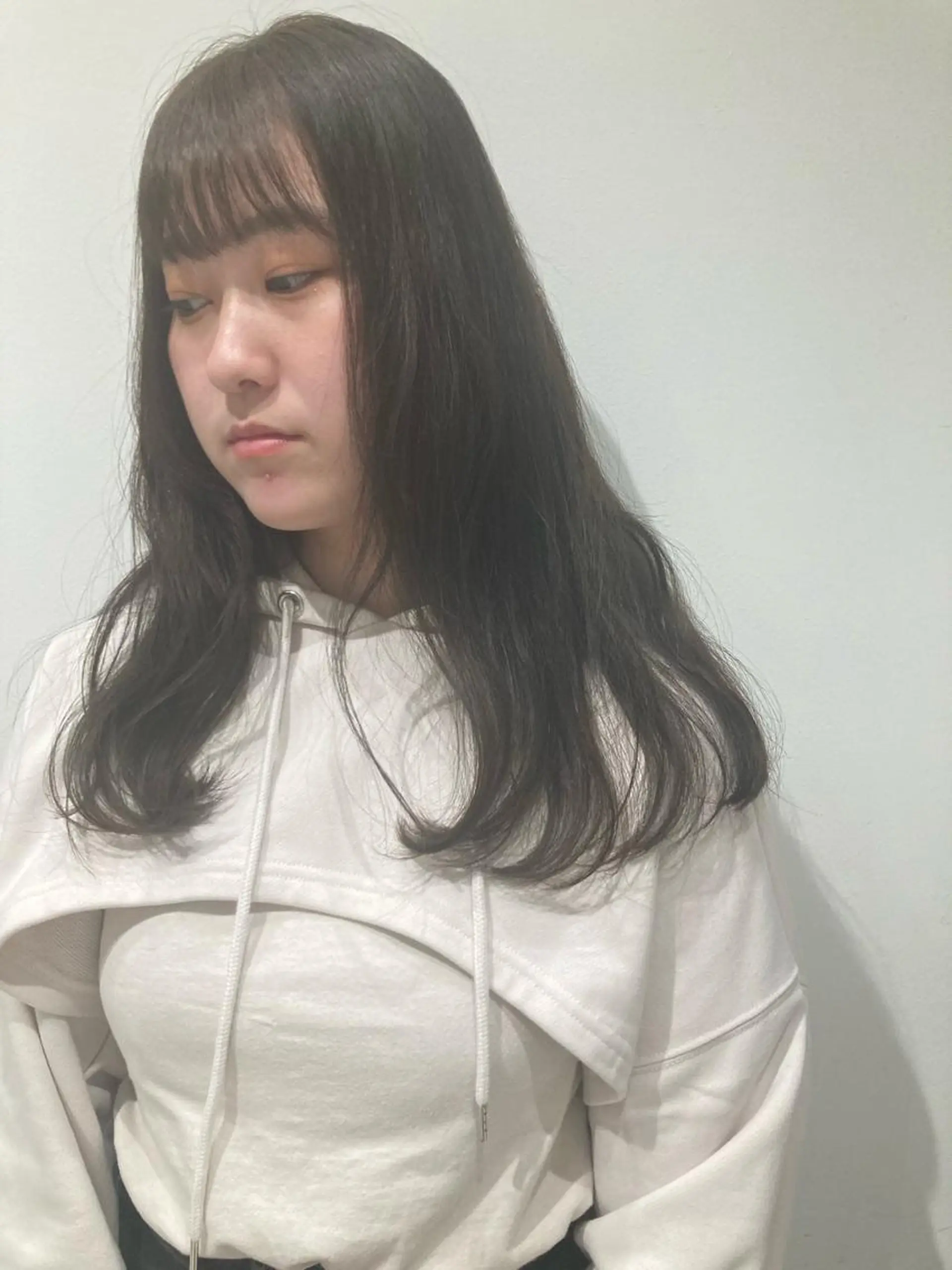 ロング カラー グレージュ オリーブグレージュ オリーブグレー ヘアカラー 透明感カラー🫧 nanohaのヘアスタイル