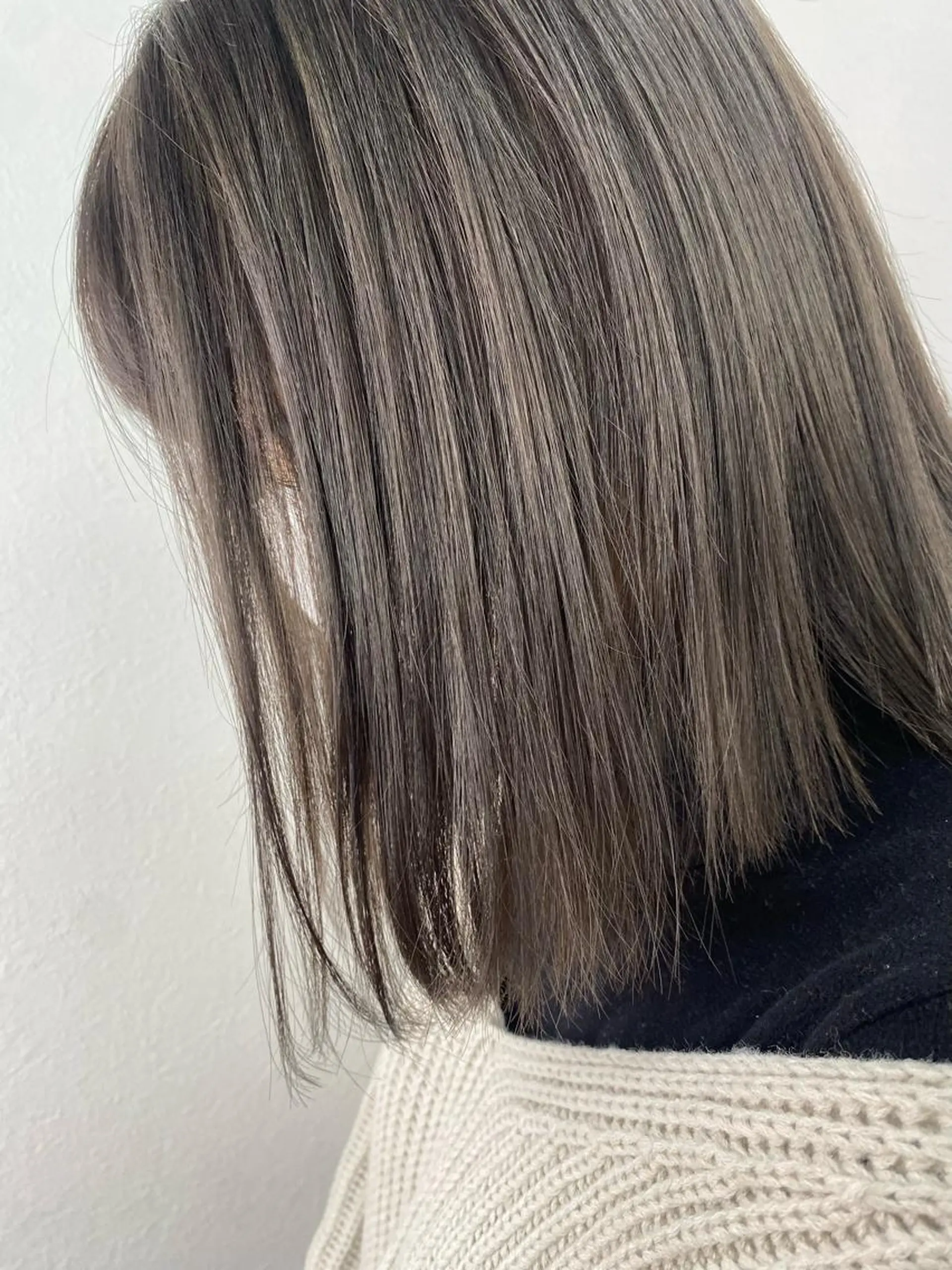 ミディアム カラー hair salon dot.tokyo color所属・MANAMI 🥀ウルフカットのヘアスタイル