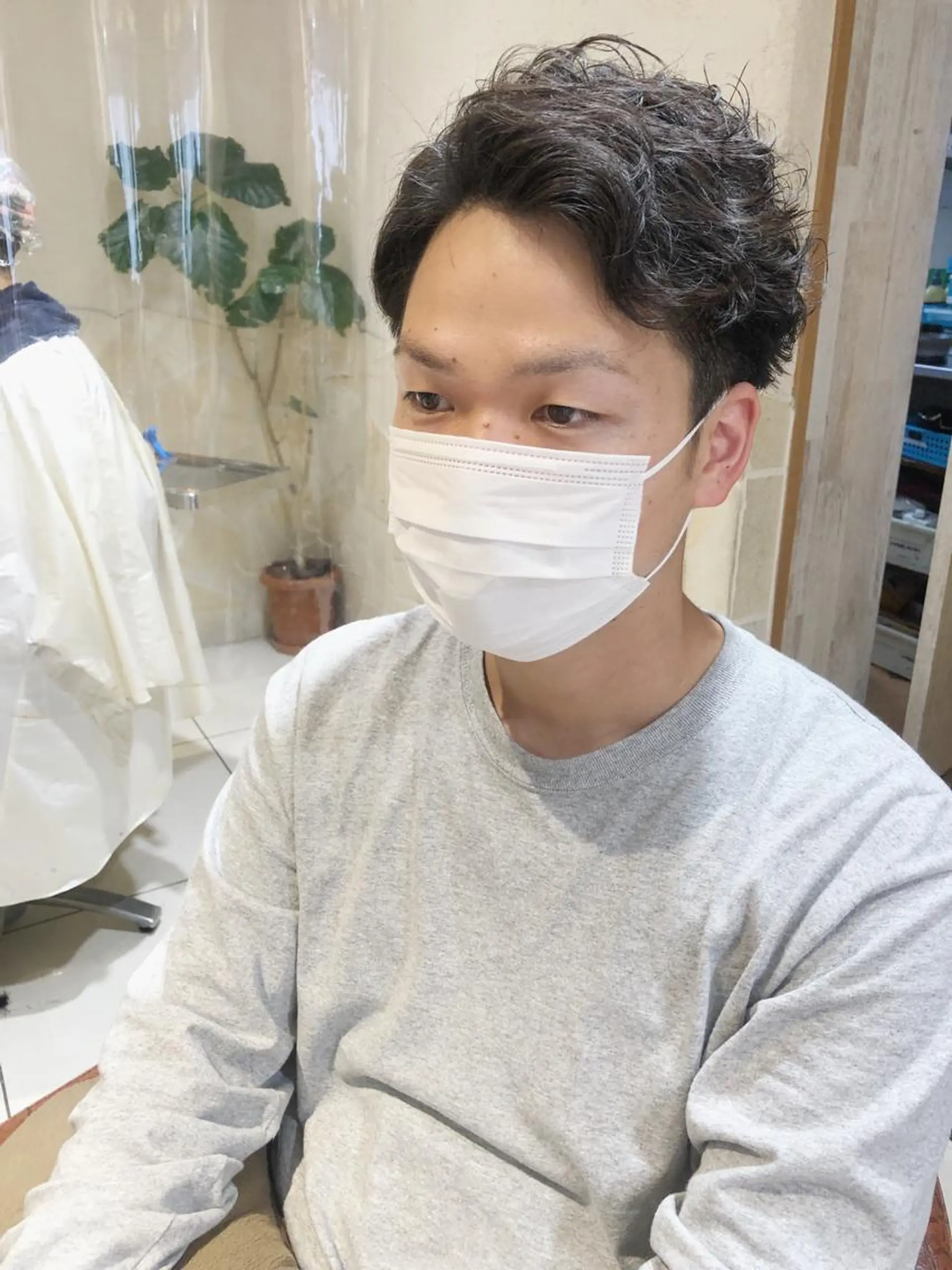 パーマ メンズ ビジネス メンズパーマ スパイラルパーマ カット 【ディレクター 🧸🤍田澤　唯那】のヘアスタイル