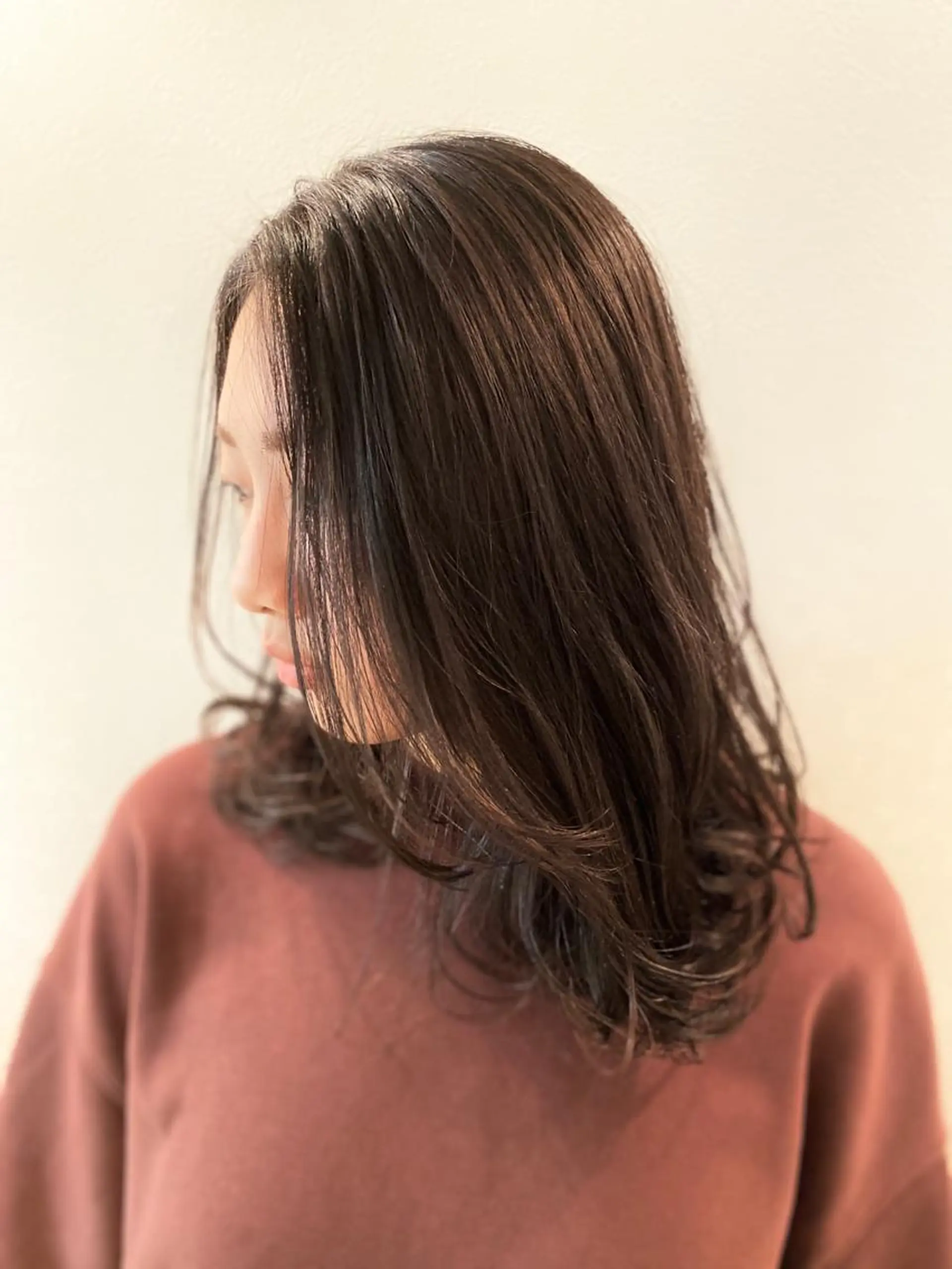 セミロング カラー 平田 健一のヘアスタイル