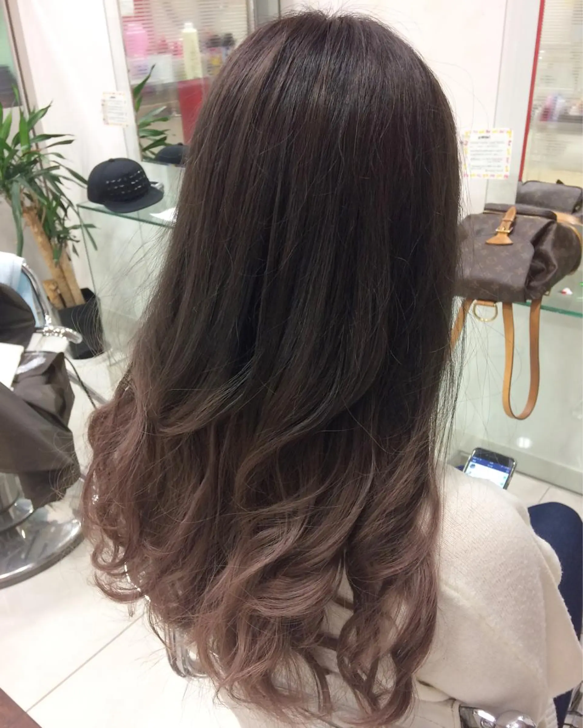 ロング カラー グラデーションカラー ピンクカラー パープルカラー 得能 雅人のヘアスタイル