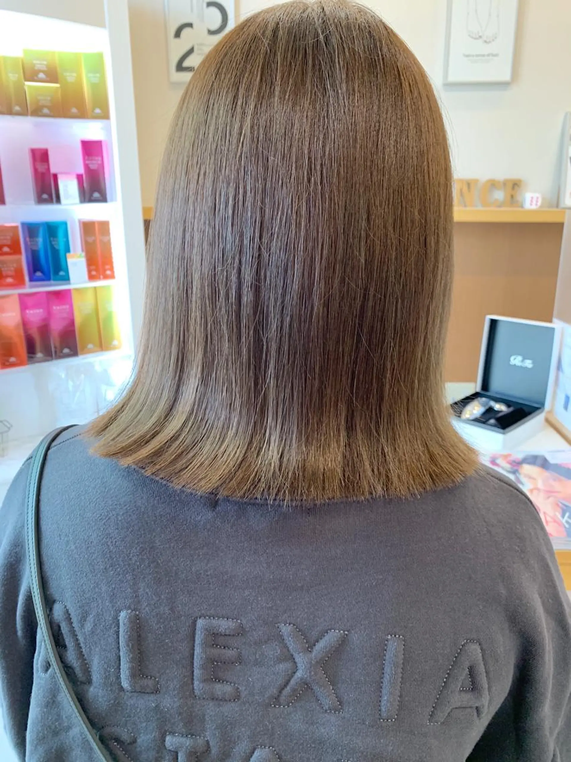 ミディアム 髪質改善 トリートメント ヘアカラー トリートメント mako🌷ミニモ 限定クーポン多数🆕のヘアスタイル