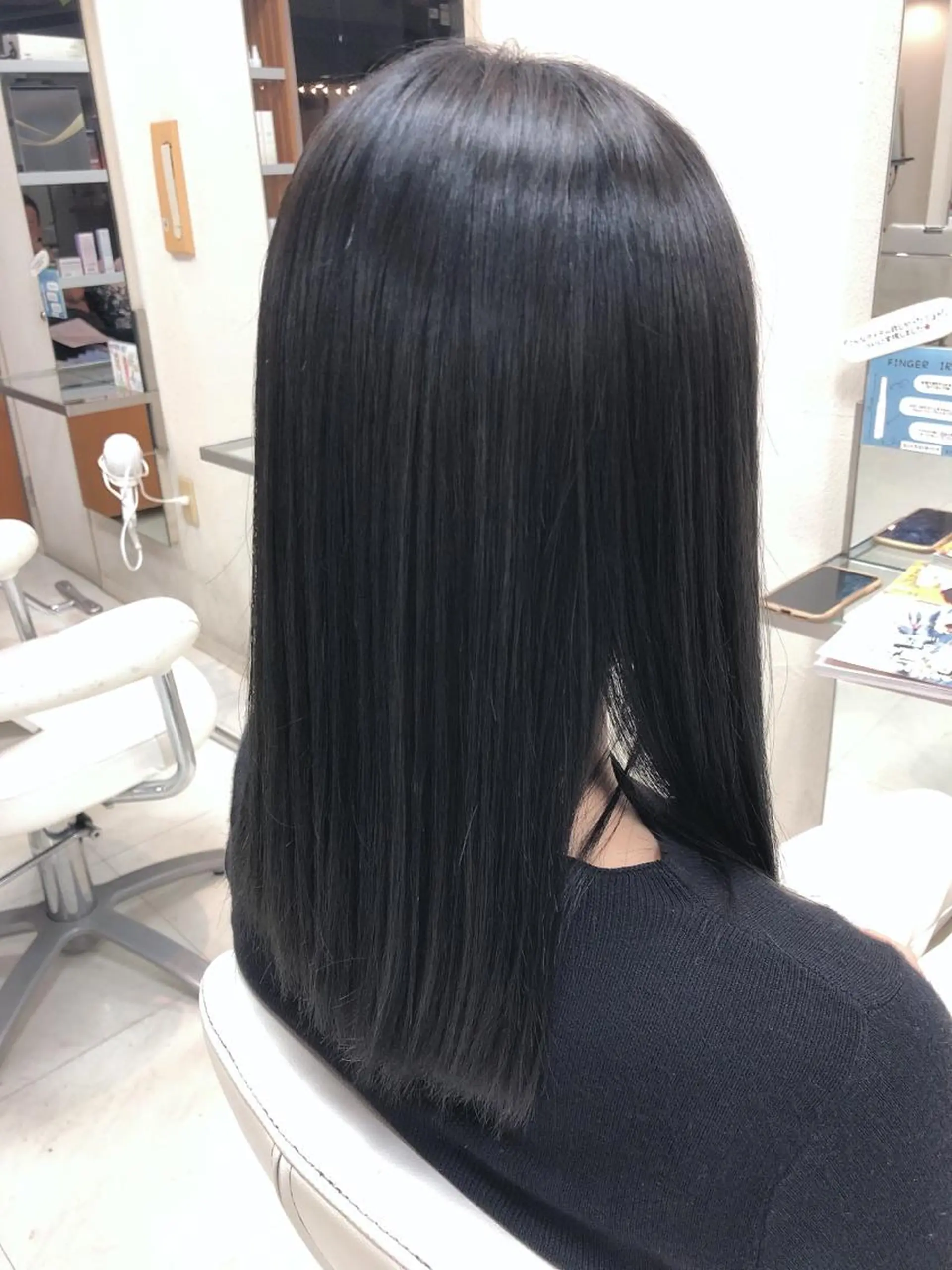 ミディアム ヘアカラー 阿部 美咲のヘアスタイル