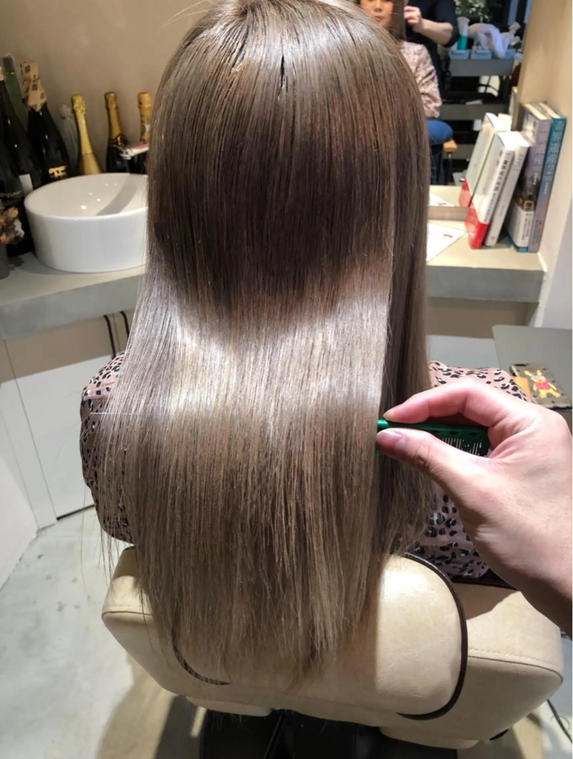 セミロング 美髪艶髪専門店 Lyrae(リラエ)所属・佐藤 宏樹のヘアスタイル