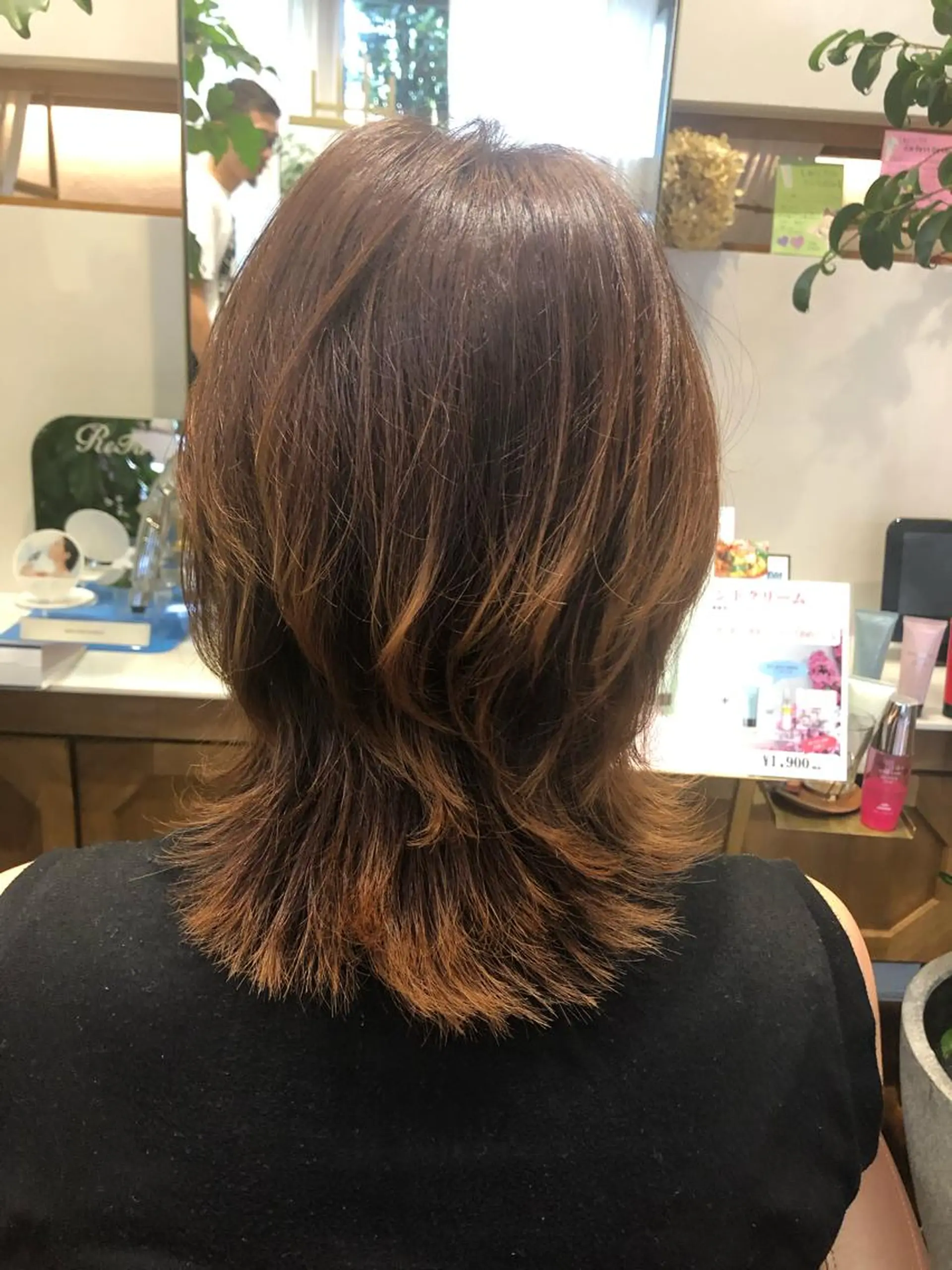 ミディアム DEE okazakiのヘアスタイル