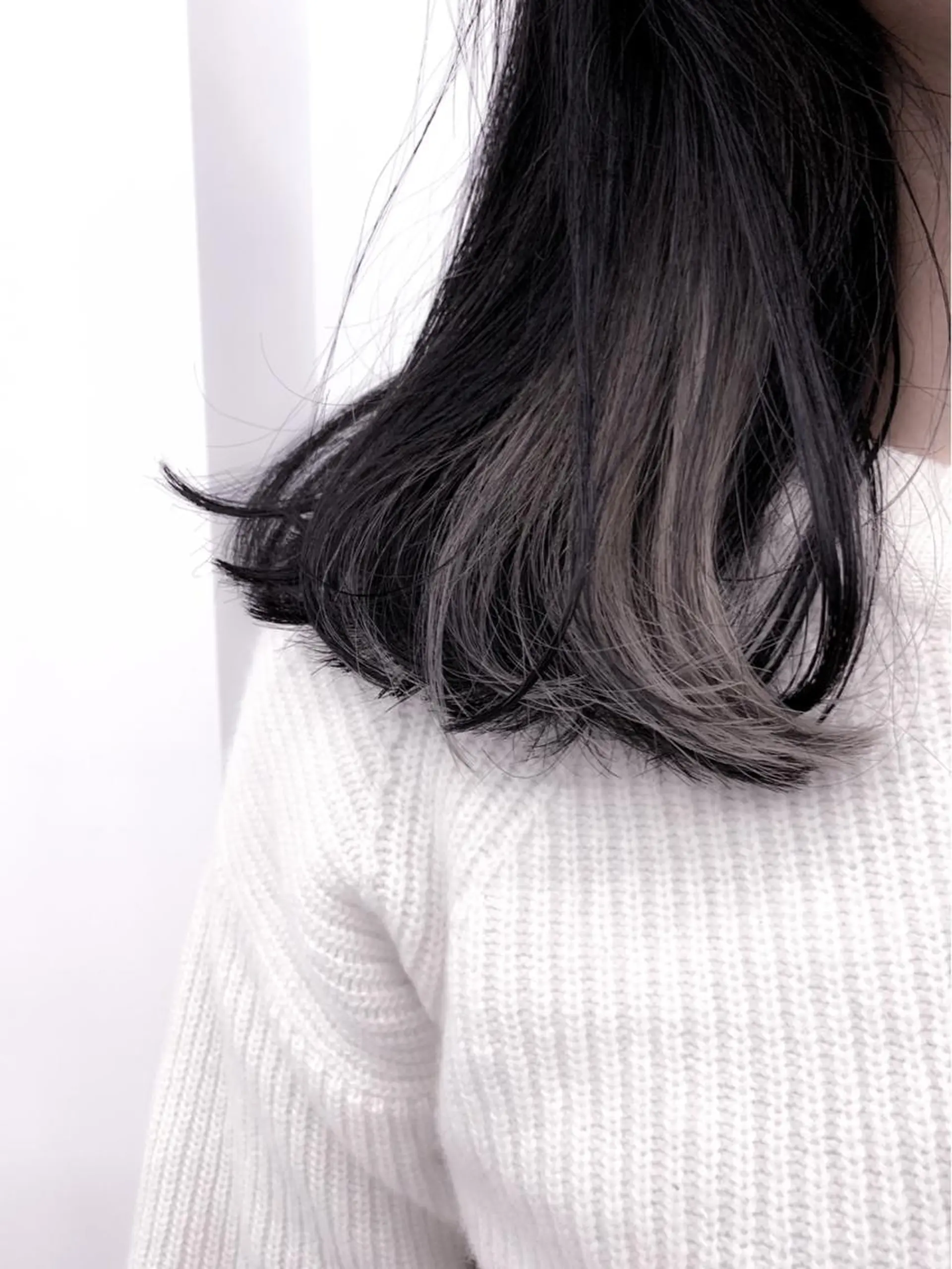 セミロング カラー ベージュカラー ブリーチ ホワイトベージュ ヘアカラー トリートメント THE./ブリーチ 透感カラー/髪質改善のヘアスタイル