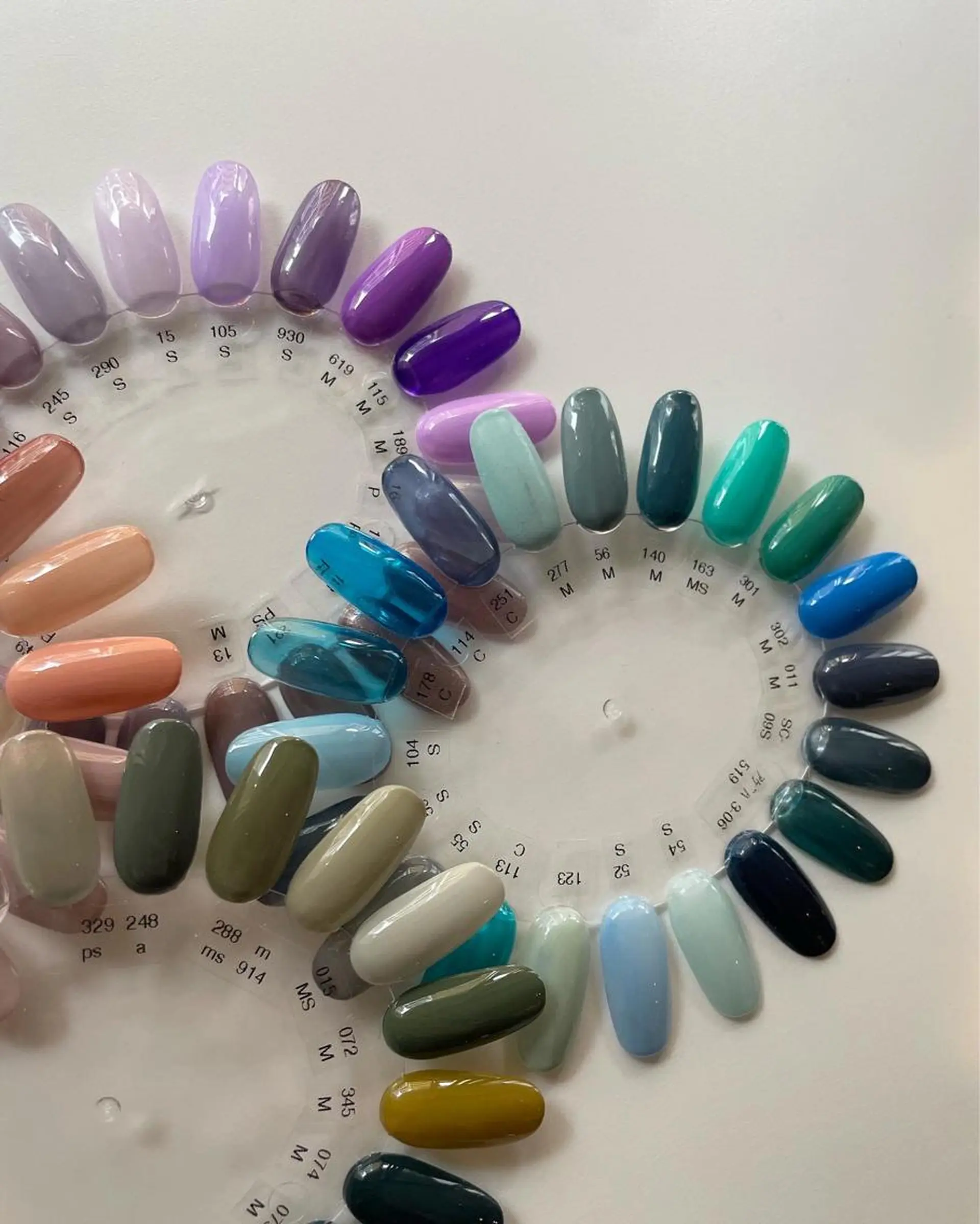 ネイル ネイルサロンéclat所属・eclat エクラのネイルデザイン