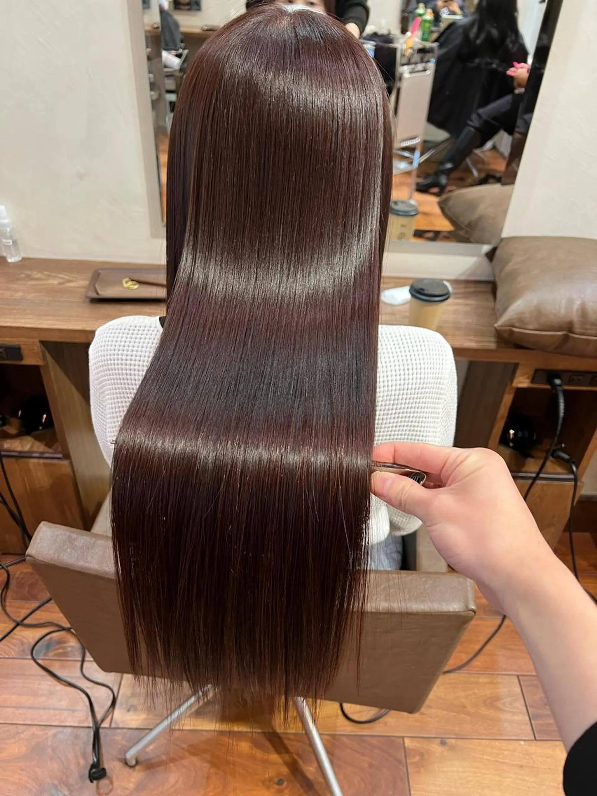 ロング 縮毛矯正 桒原 ちさのヘアスタイル