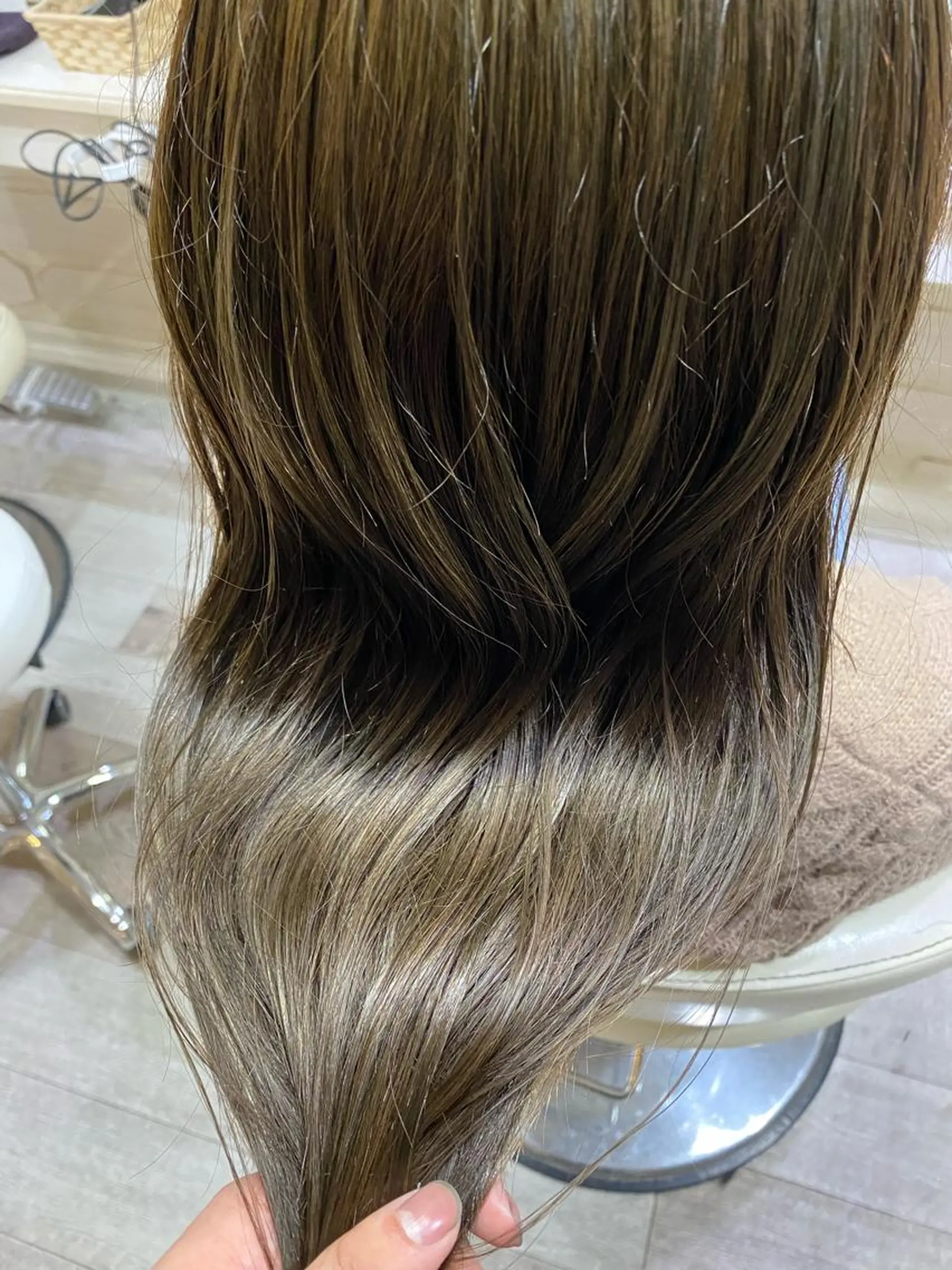 セミロング カラー カラー特化美容師 なかもと たつひろのヘアスタイル