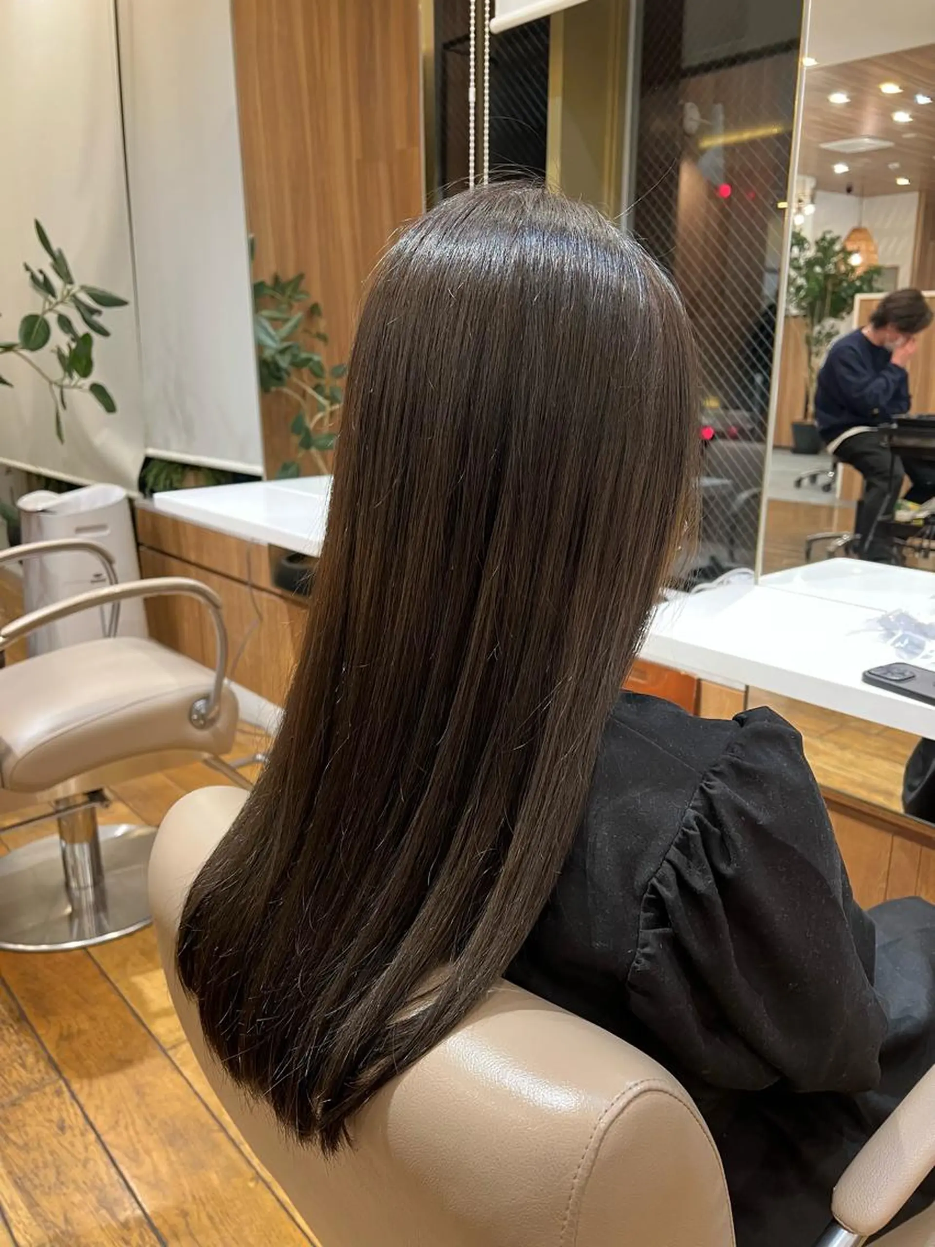 ロング カラー カワハラ ヒナコのヘアスタイル