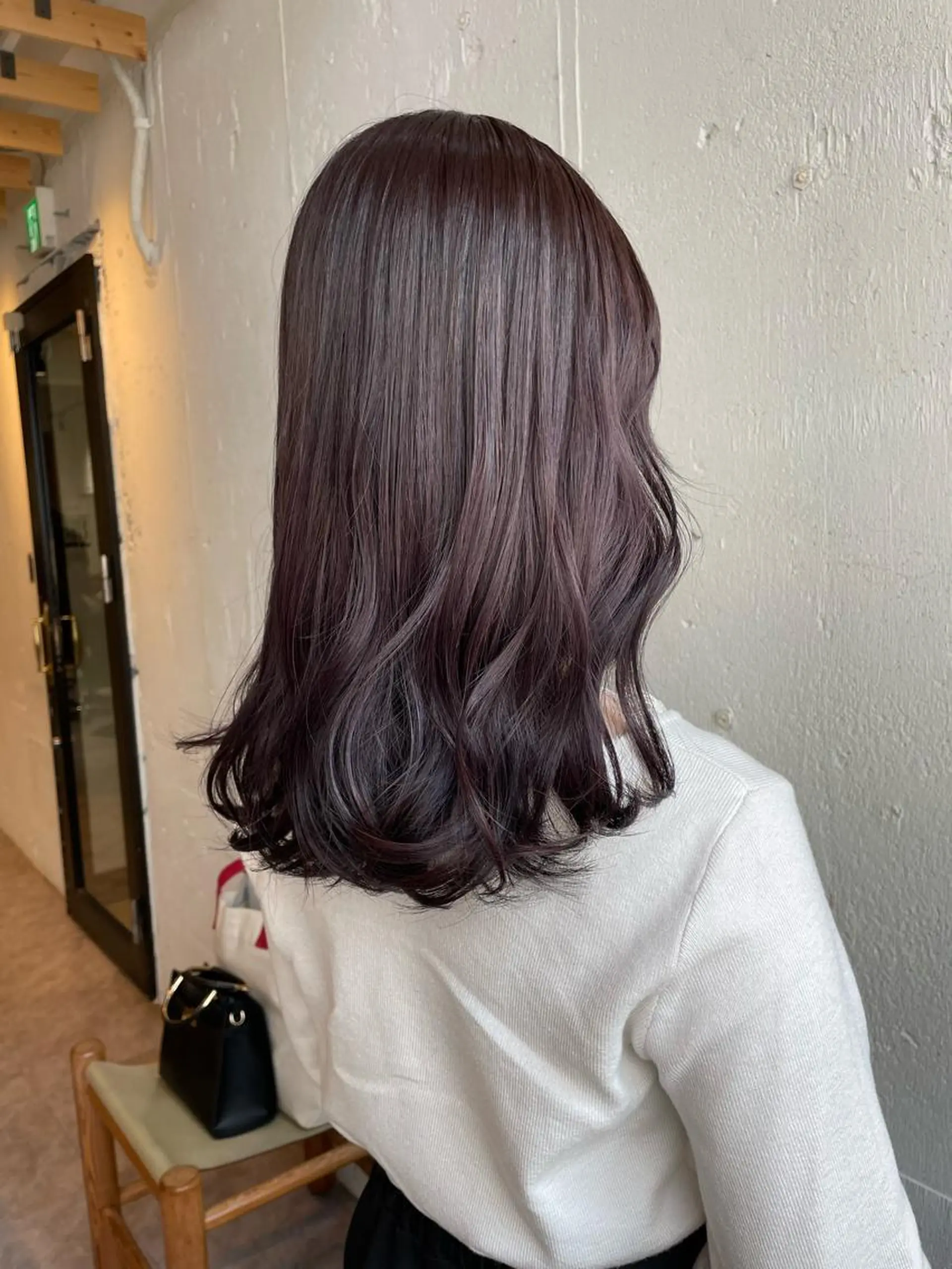セミロング カラー 透明感カラー バイオレットカラー EIGHT 中川原   菜々子のヘアスタイル