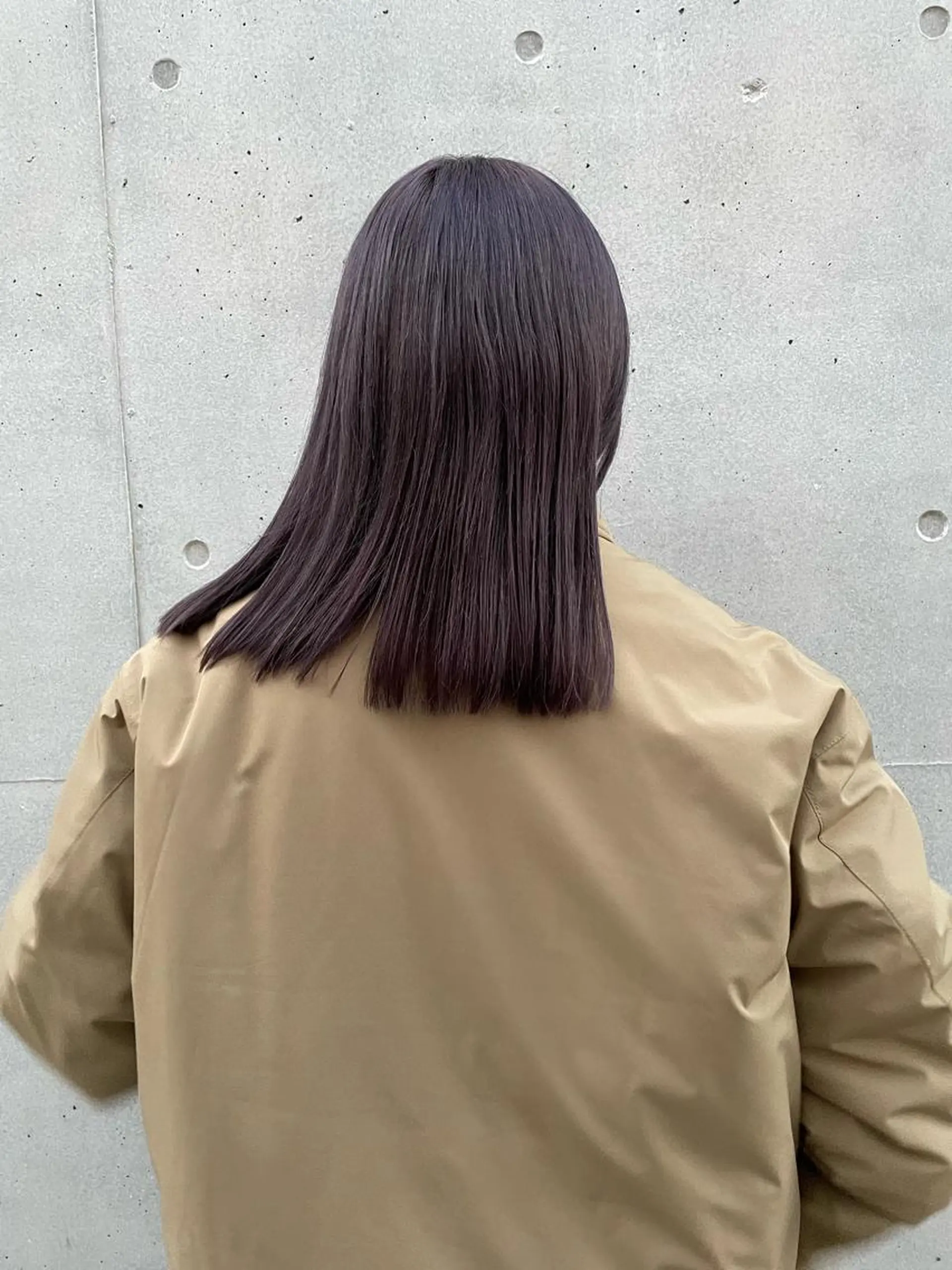 セミロング 渋谷 留菜のヘアスタイル