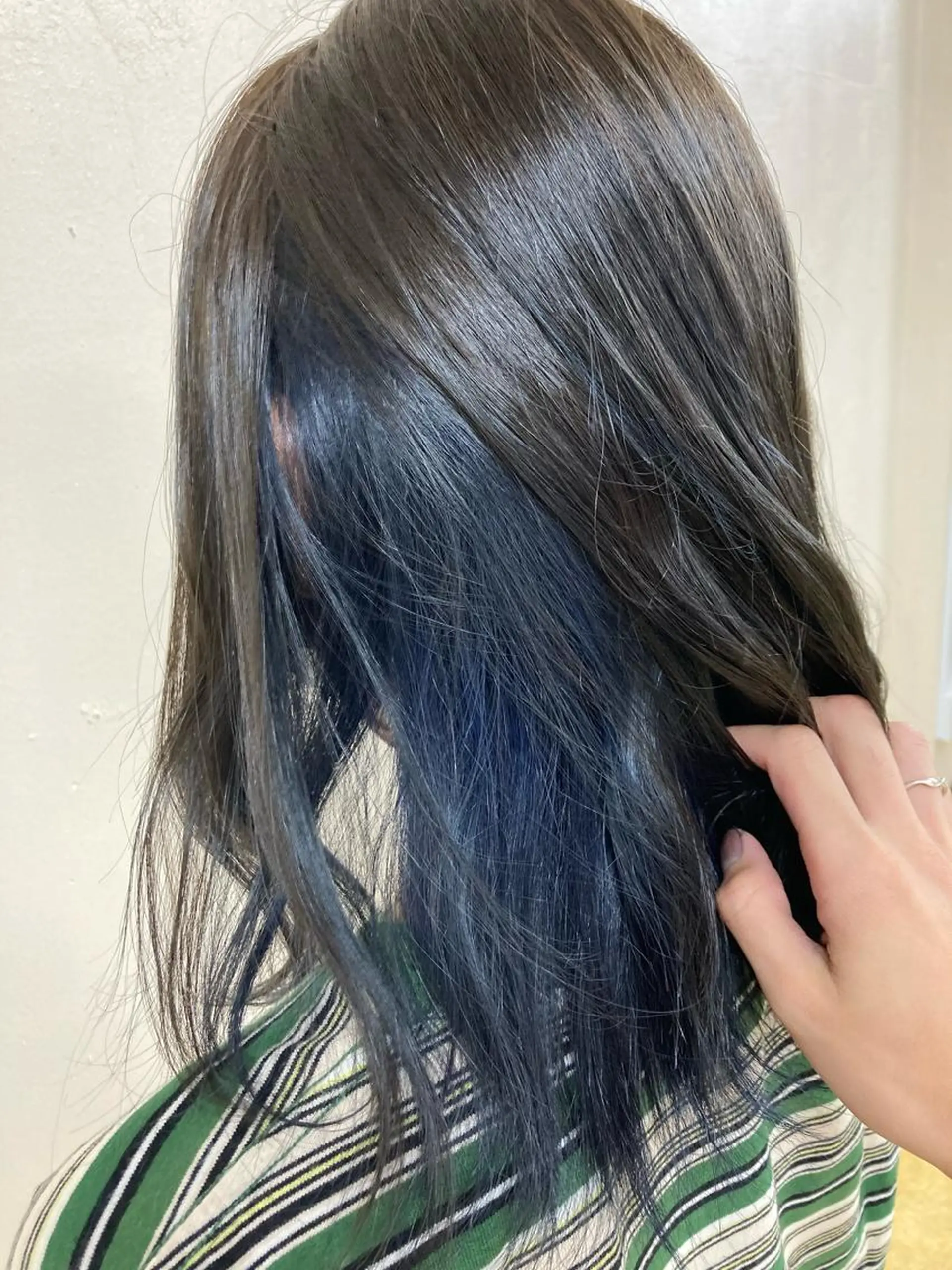 カラー グレージュ インナーカラー 💍大人デザイン /ハイトーン♡リクトのヘアスタイル