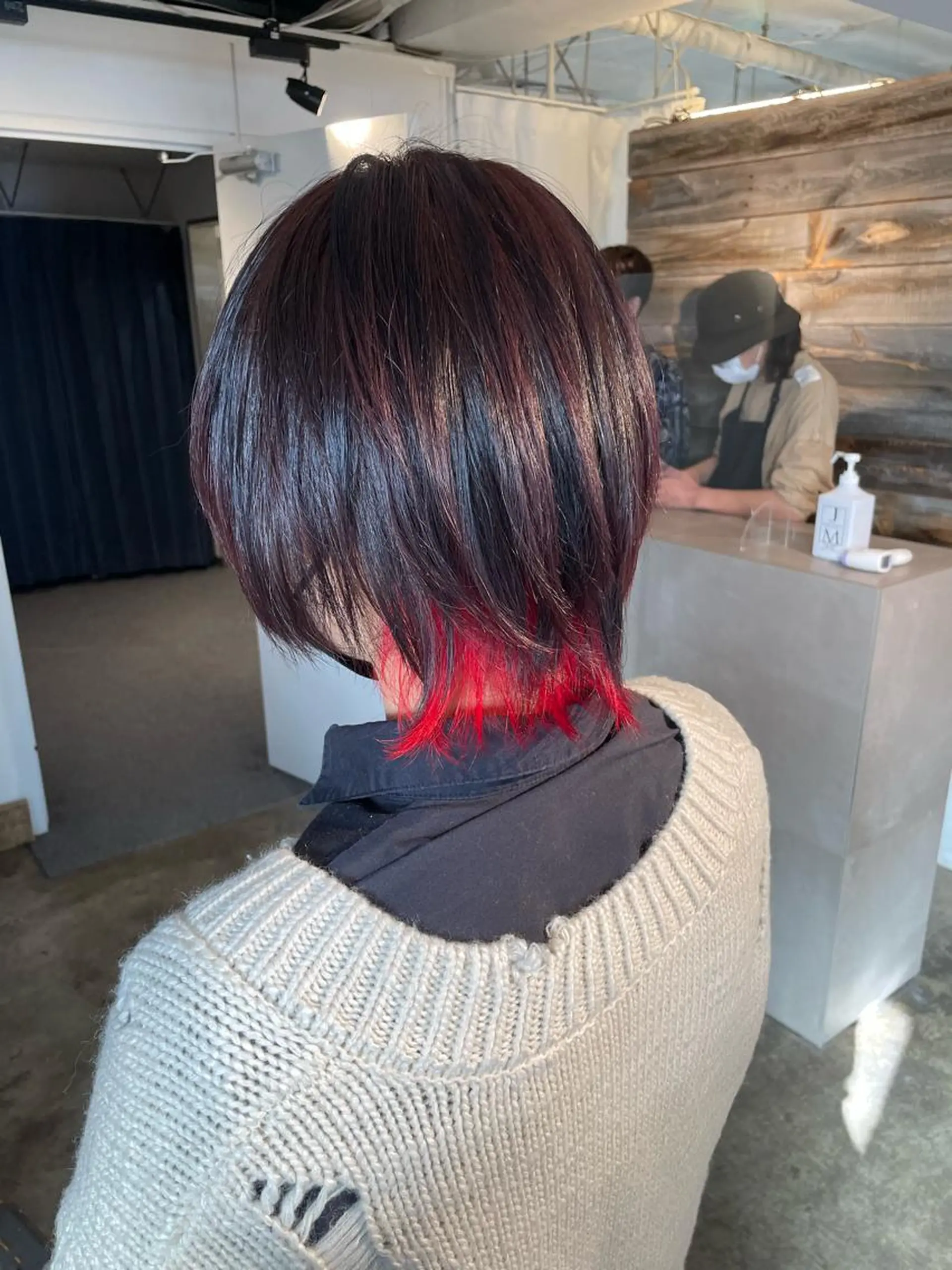 ショート ヘアカラー トリートメント ハイトーン/レイヤー /ケアブリーチ石川治のヘアスタイル