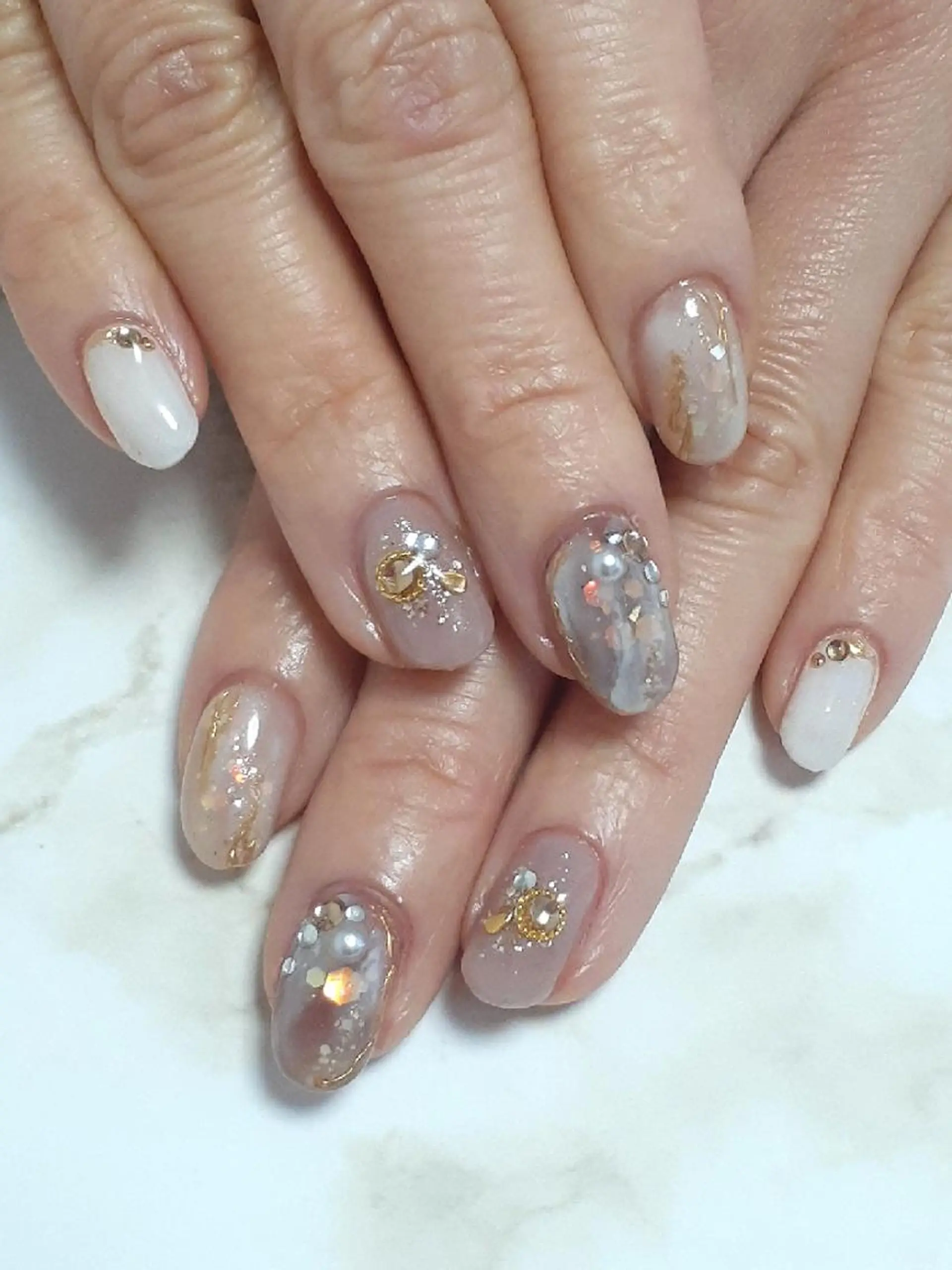 ネイル ニュアンスネイル ハンドネイル 池元 真由美のネイルデザイン