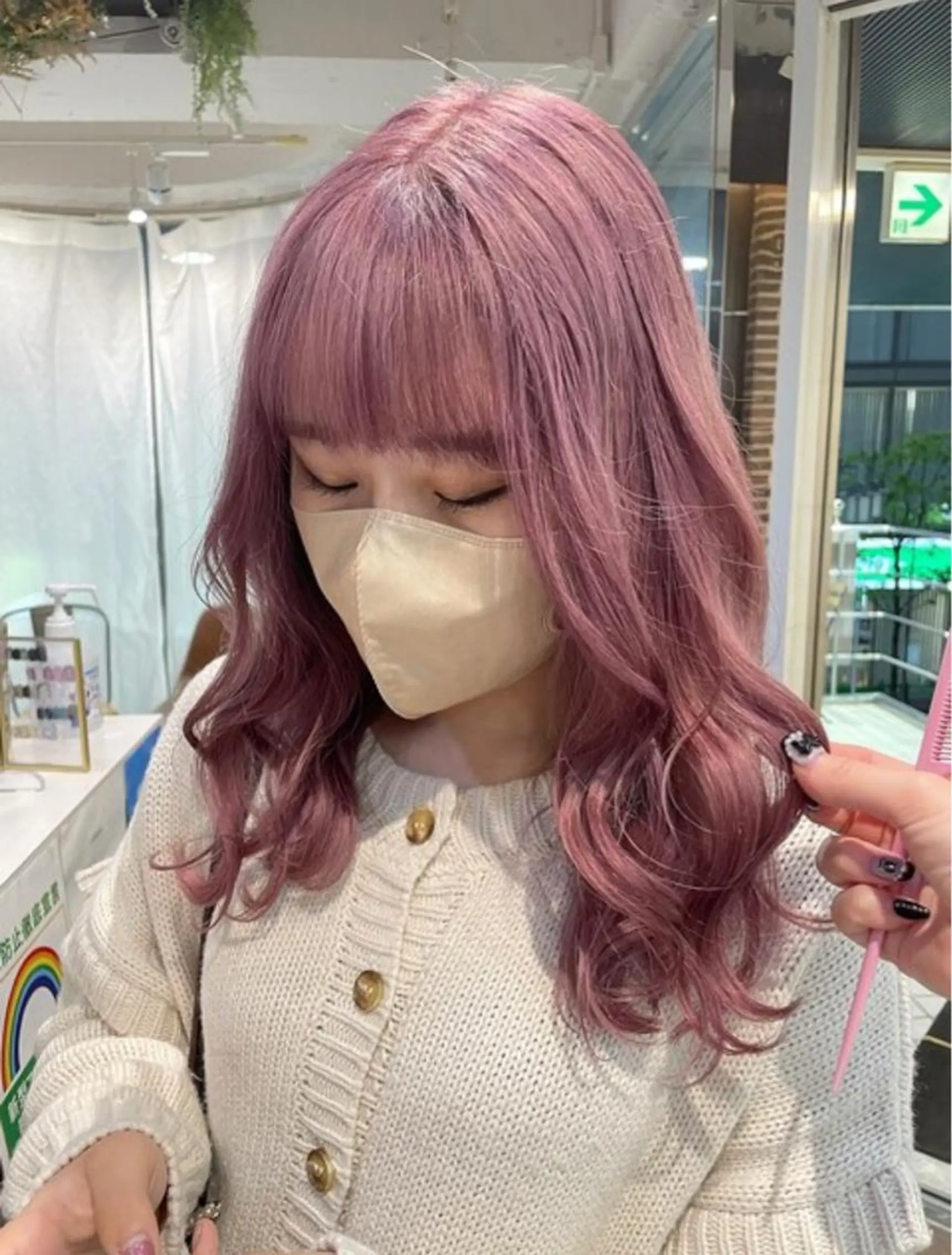 ミディアム カラー ミディアムパーマ ベージュカラー 黒髪 ブリーチ ブルーカラー 酸性ストレート 🤍🎀honokaのヘアスタイル