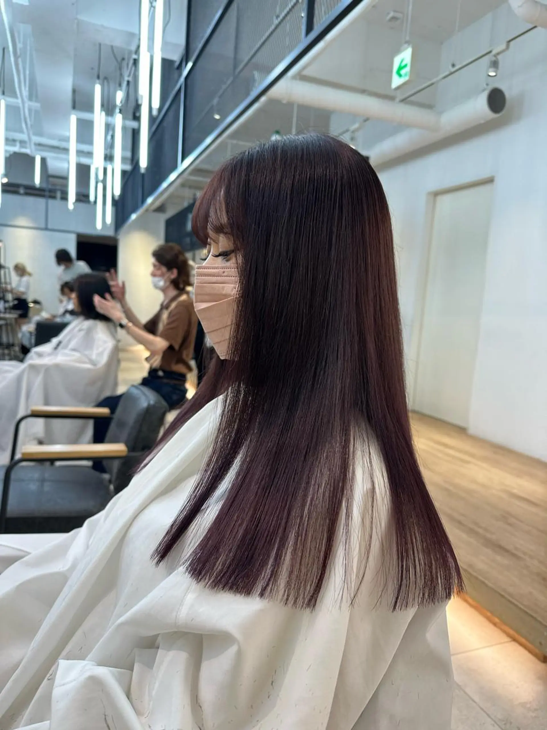 ロング カラー ヘアアレンジ カット ヘアカラー ハイトーン特化 pepe🎀のヘアスタイル