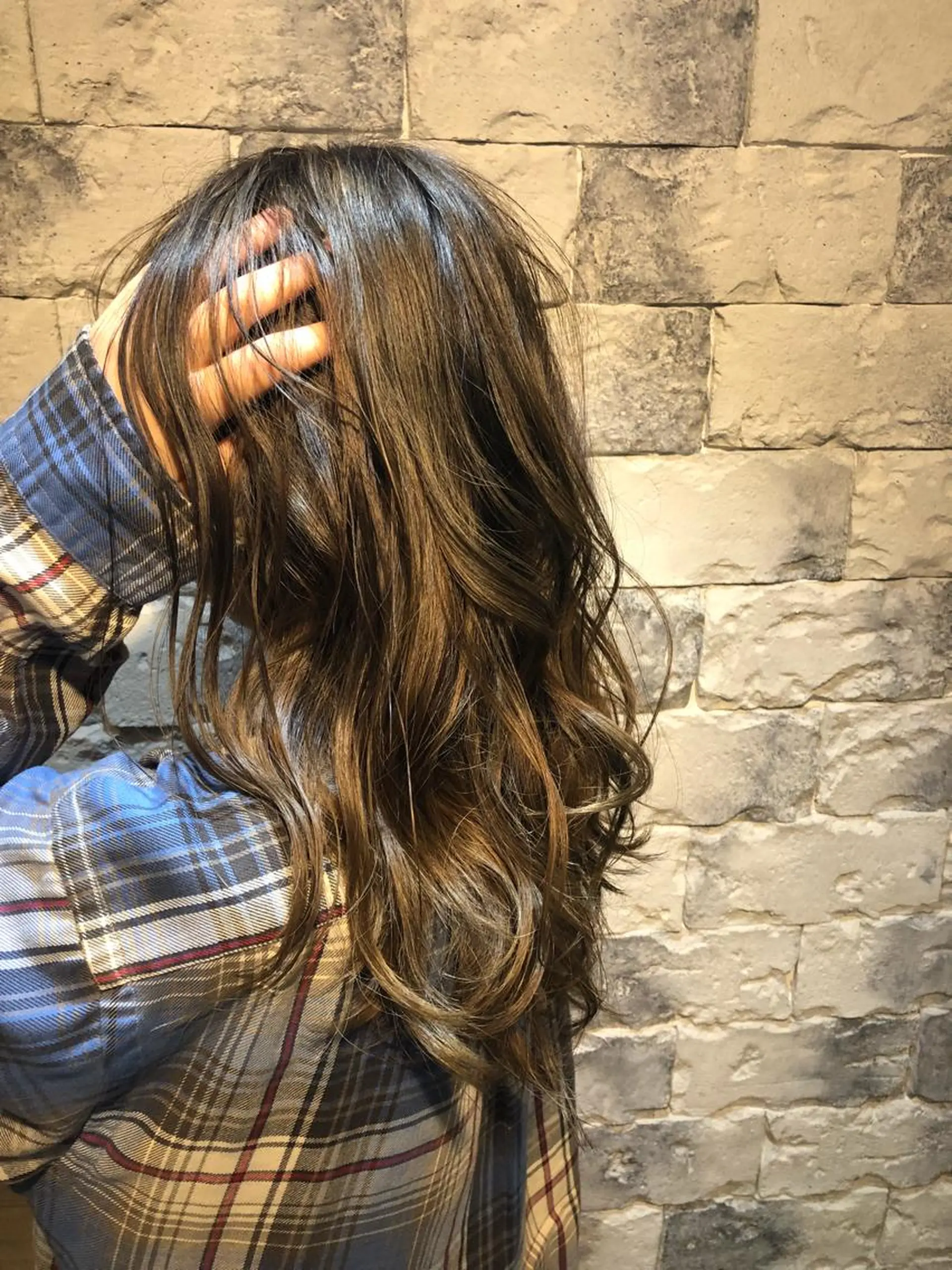 ロング カラー ブリーチ ケアブリーチ イルミナカラー 外国人風カラー AUBE HAIRazul吉祥寺所属・綺麗な髪質にしたい方 限定🌈清水　祥のヘアスタイル