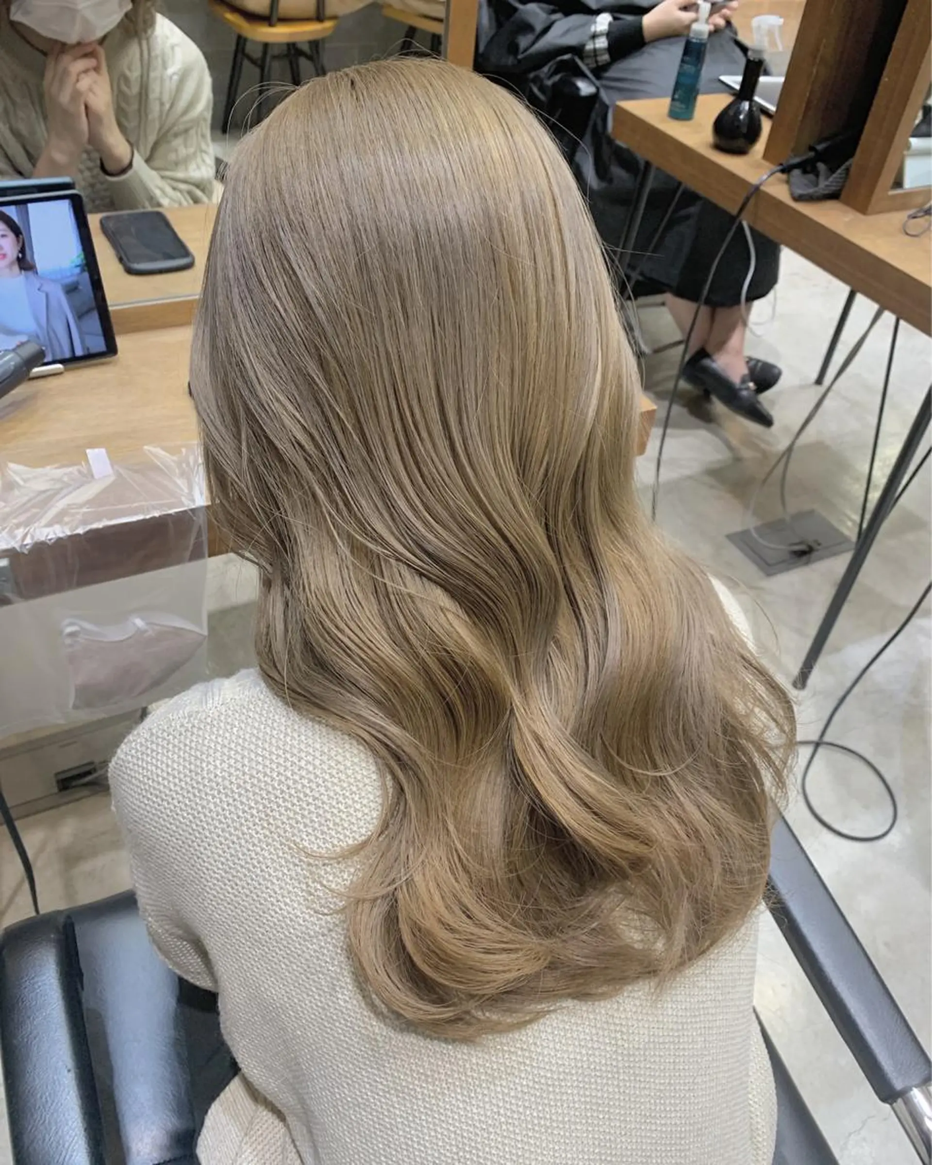 ロング カラー ヘアカラー トリートメント ♡ラベンダー/ピンク /顔まわり♡ネイロのヘアスタイル