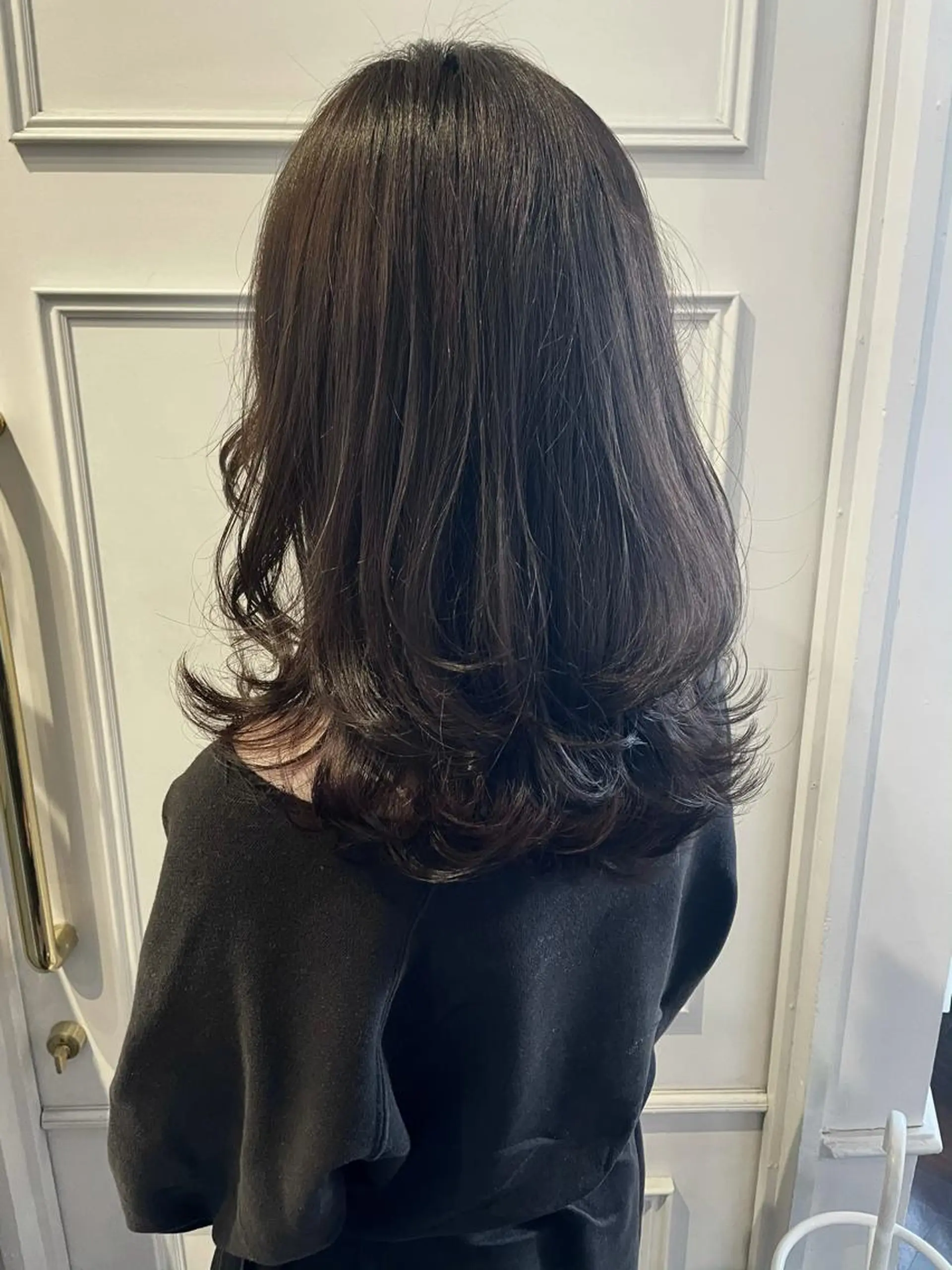 ミディアム カラー 安藤 佑衣のヘアスタイル