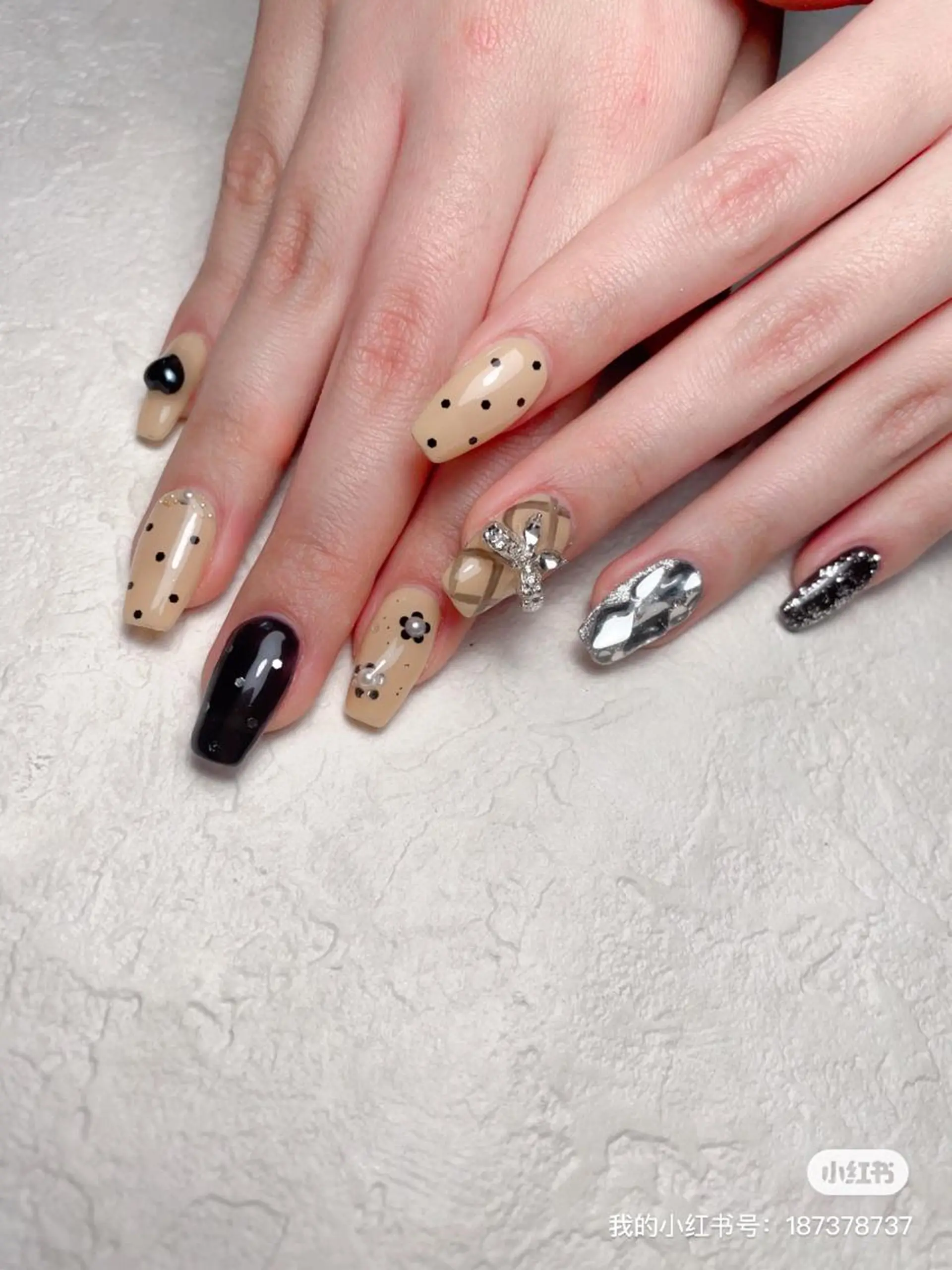 ネイル Maggie Nail🦩のネイルデザイン