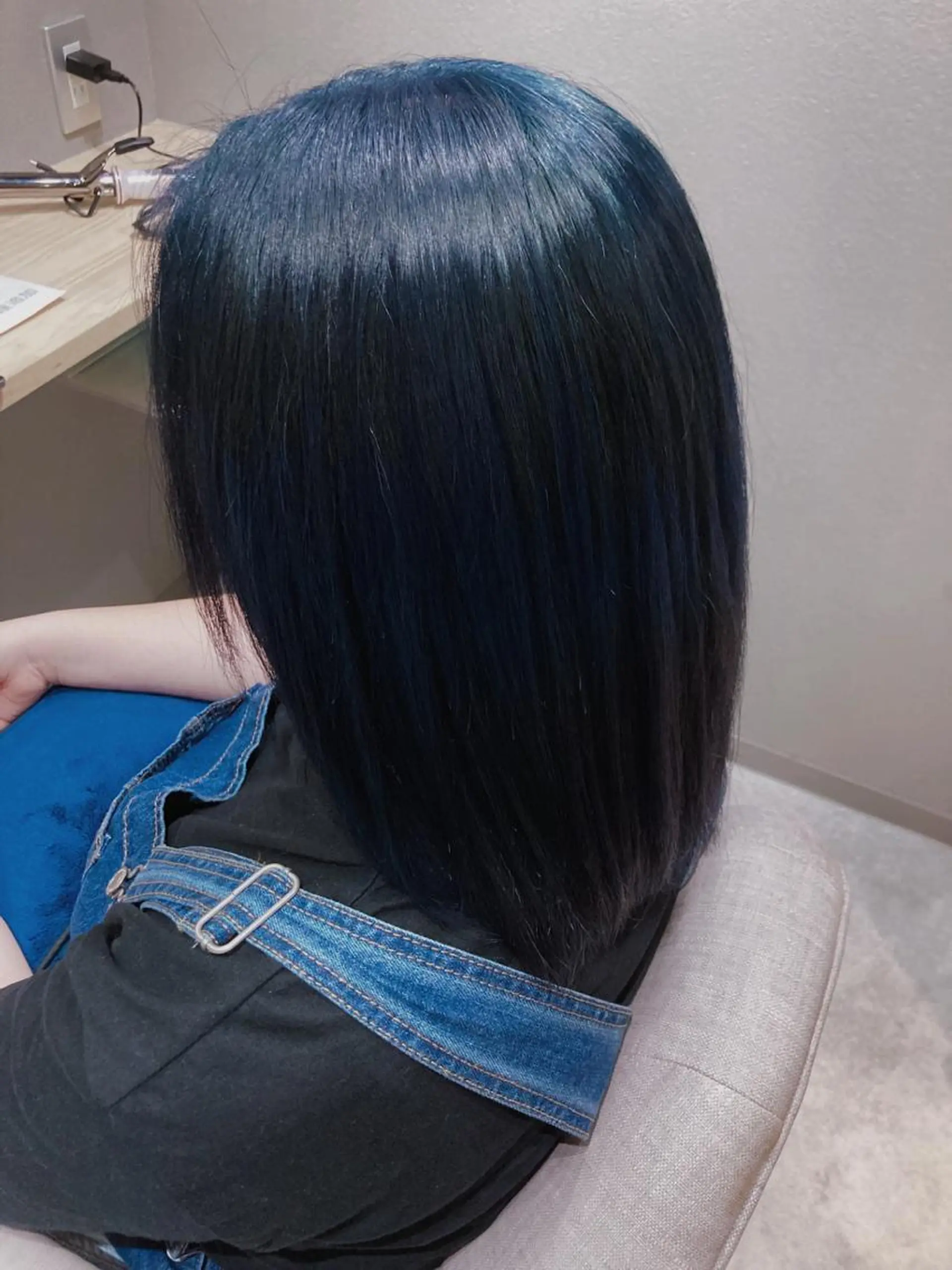 カラー ブルーカラー ヘアカラー トリートメント 廣瀬 あずさのヘアスタイル