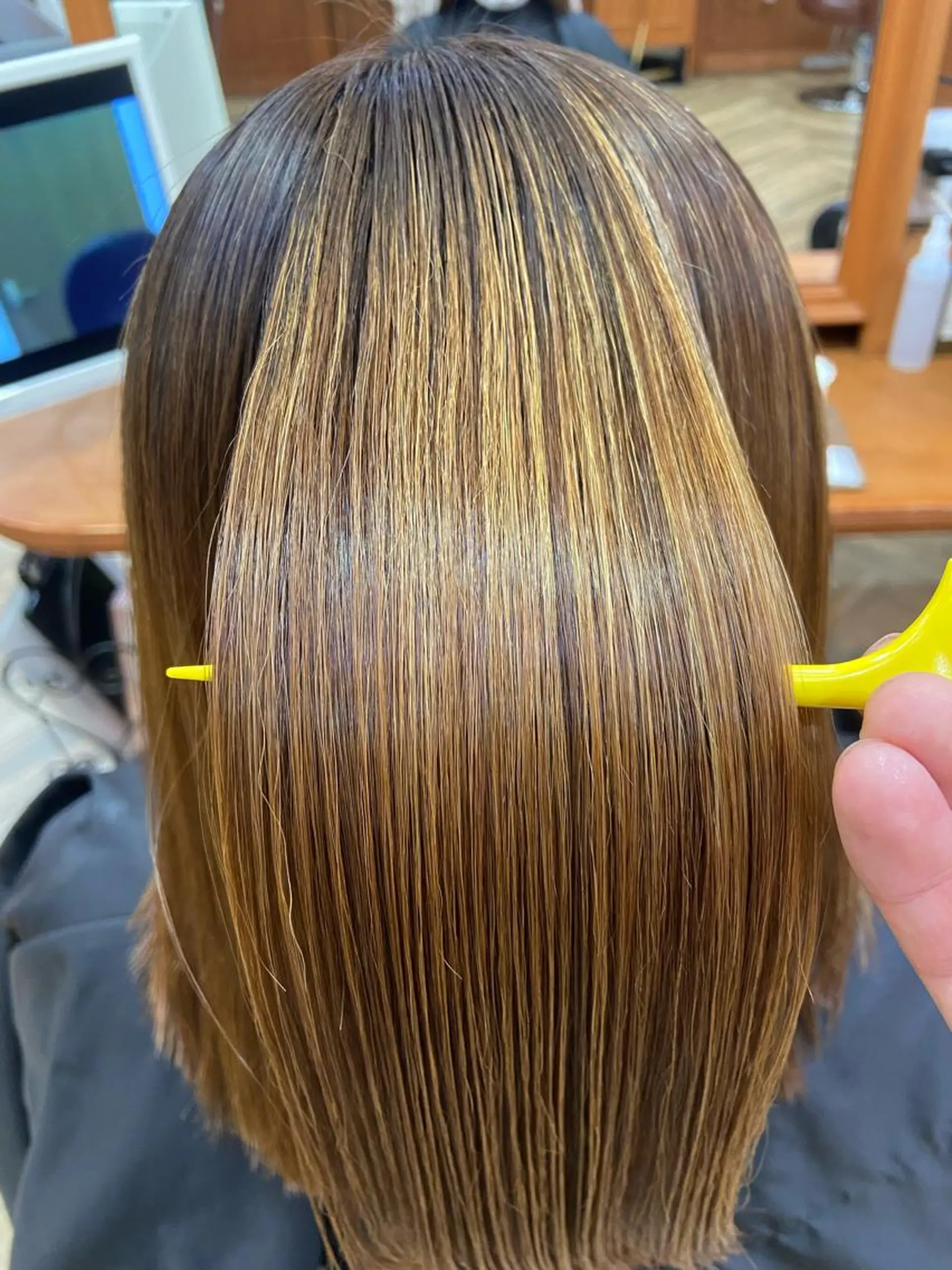 セミロング 縮毛矯正 カット 縮毛矯正 トリートメント 再現性◎✨艶髪🔆 川﨑友稀のヘアスタイル