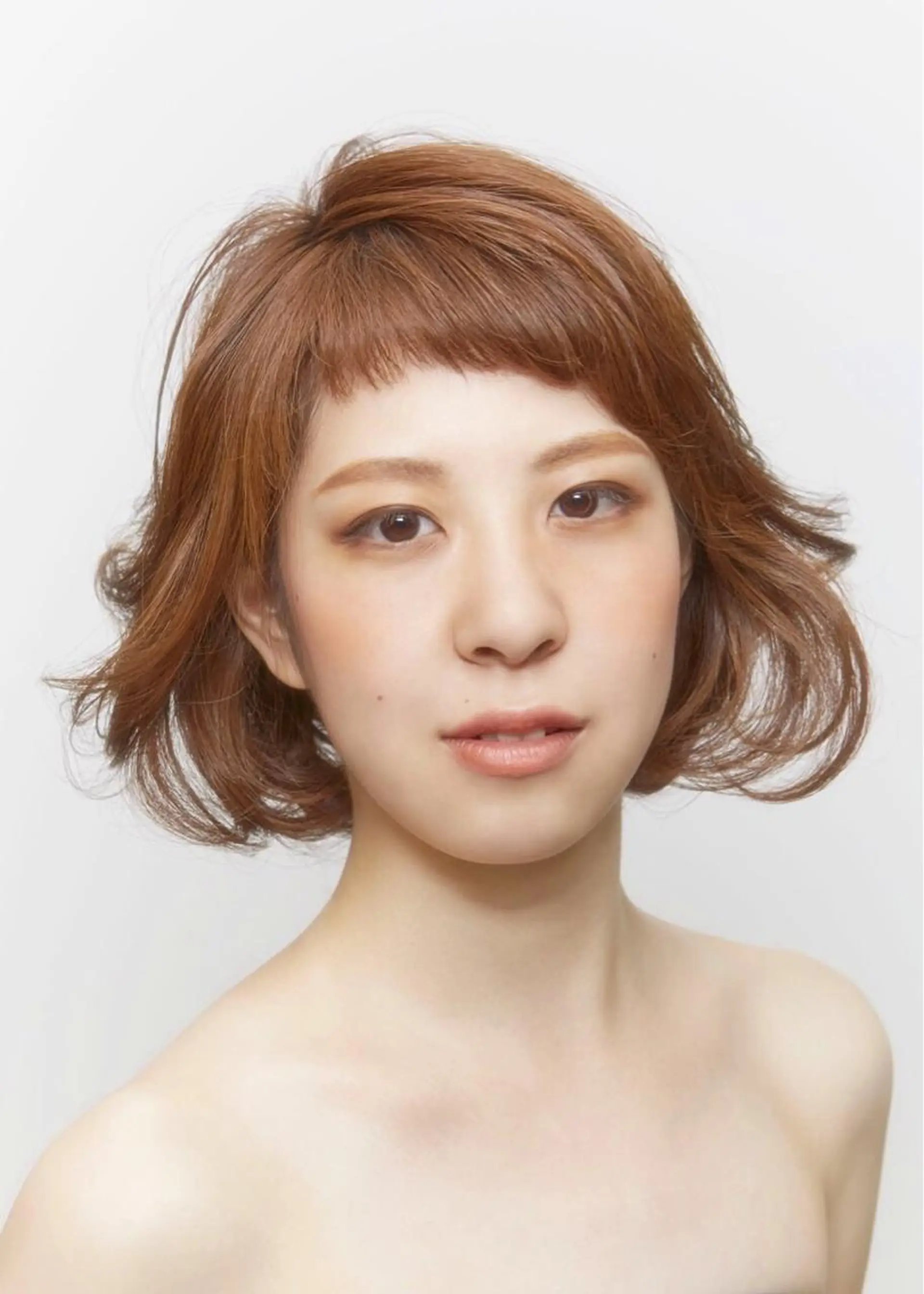 ミディアム カラー eon 八王子所属・癖毛、多毛の方歓迎 三浦 麻衣のヘアスタイル