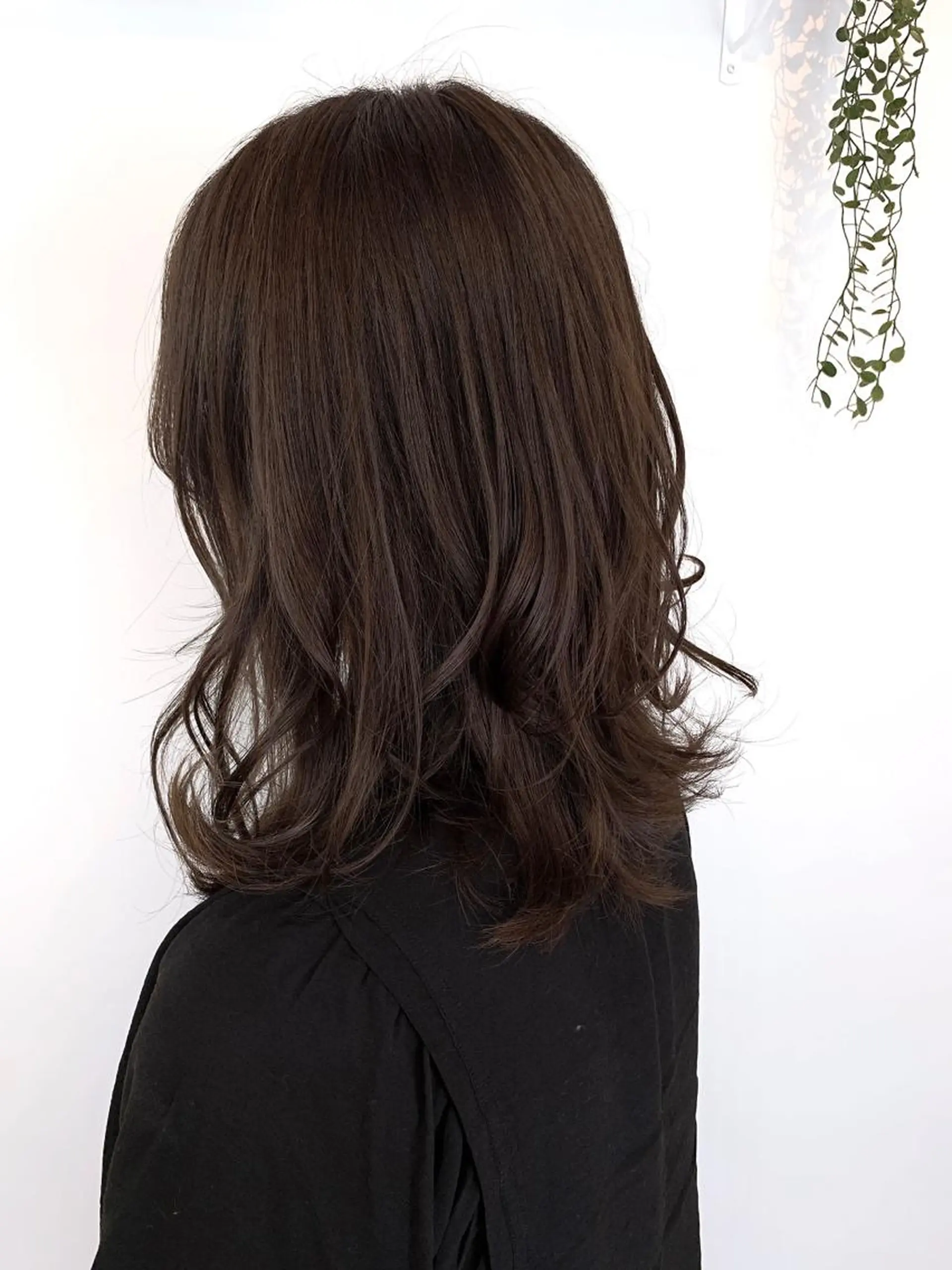 セミロング カラー Urio所属・今雪 聡美のヘアスタイル