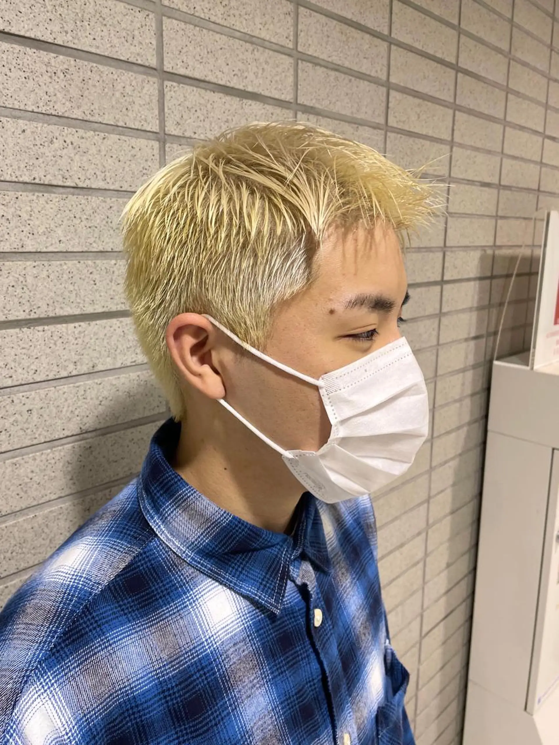 カラー メンズ 180° OneEightyDegrees 中目黒所属・Himari 【ハイトーンカラー】のヘアスタイル