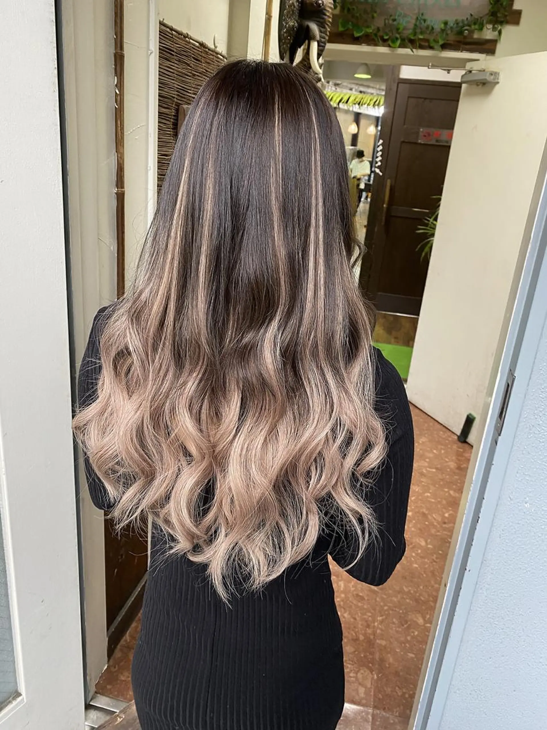 ロング エクステ ダブルカラー /垣尾颯大のヘアスタイル