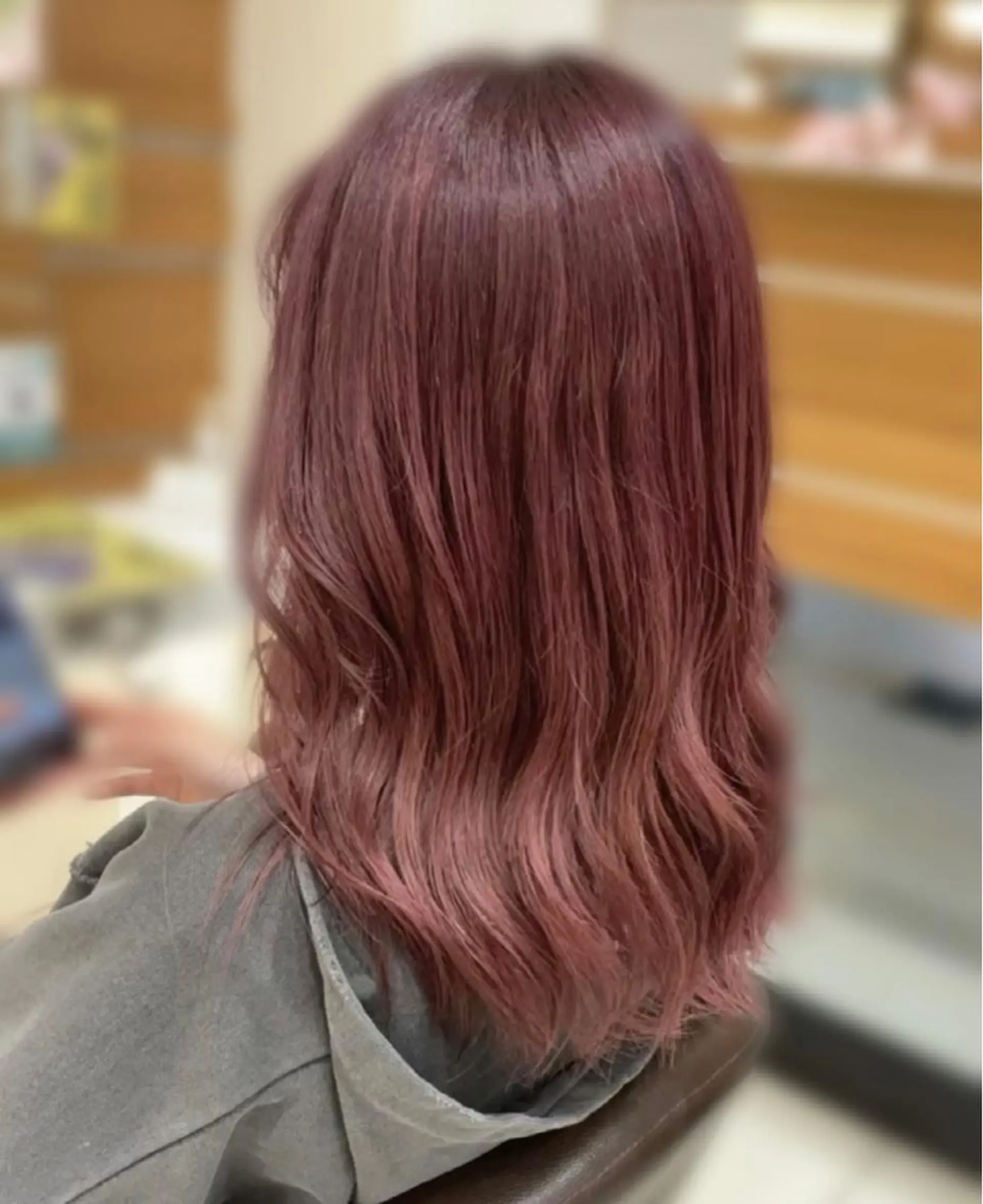 セミロング カラー 中條 あまねのヘアスタイル