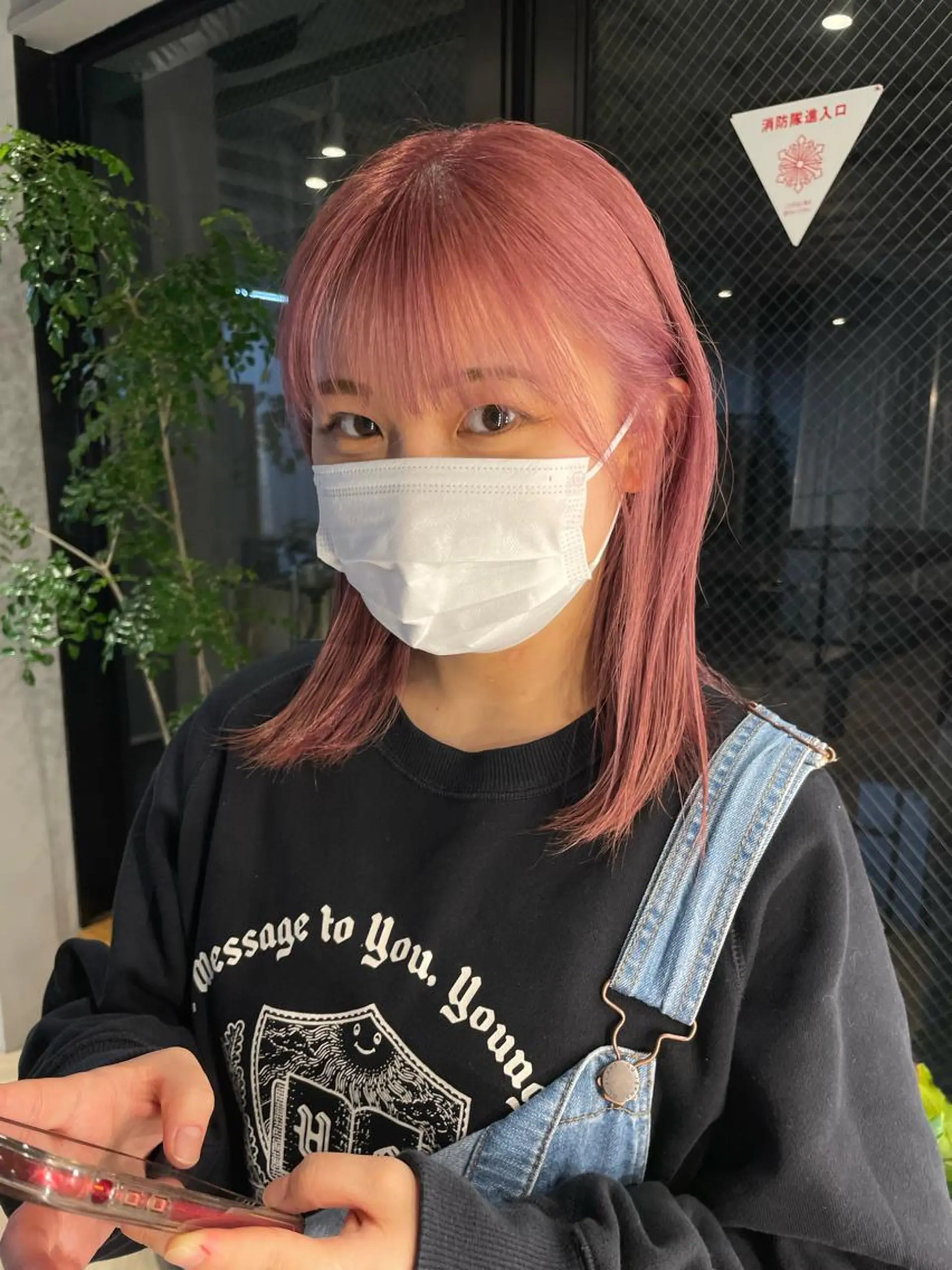 ミディアム カラー yuri/オリーブ/ 暖色カラー/レイヤーのヘアスタイル