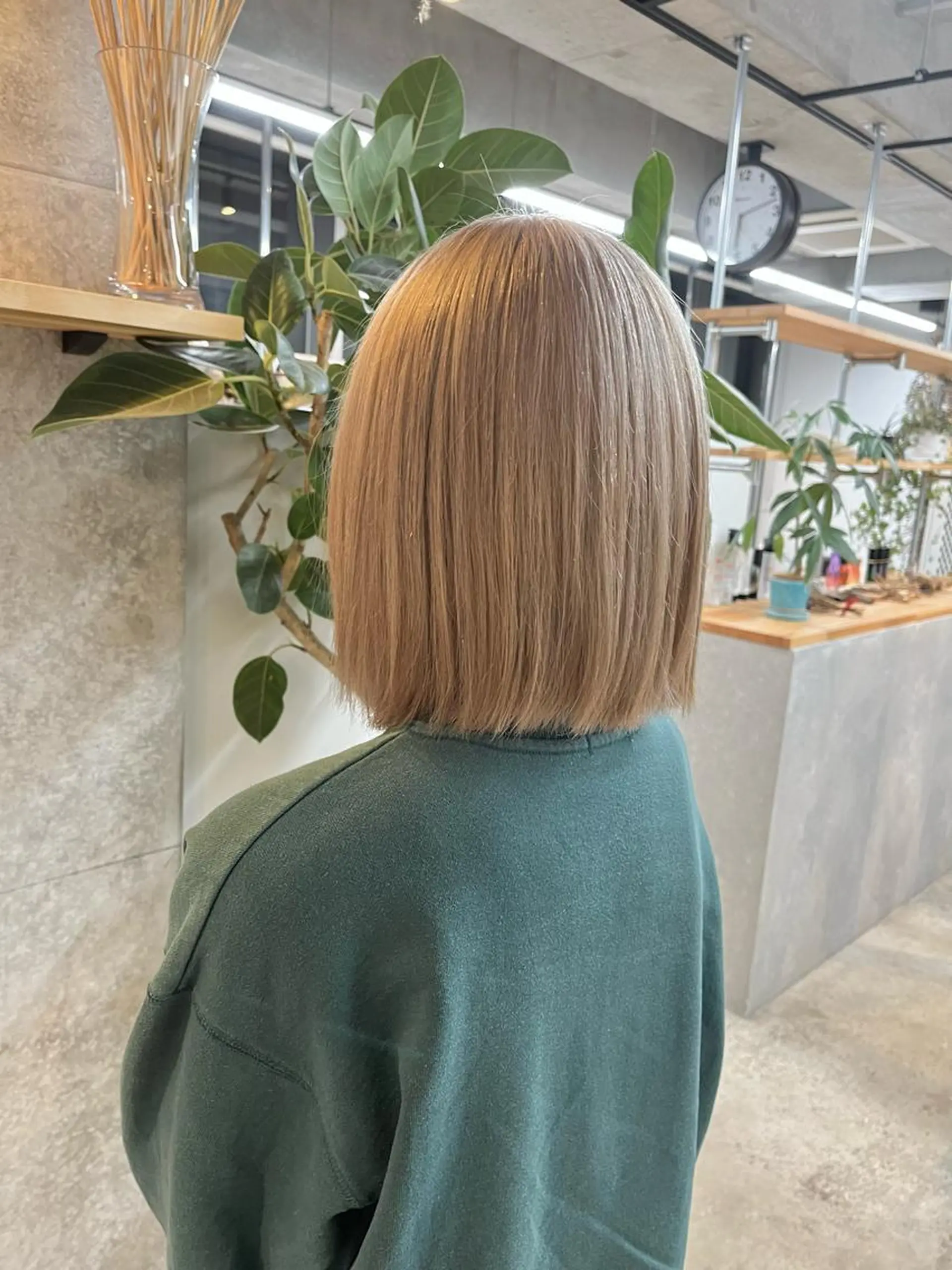 ミディアム カラー カット ヘアカラー ハイトーンカラ ー/小川のヘアスタイル