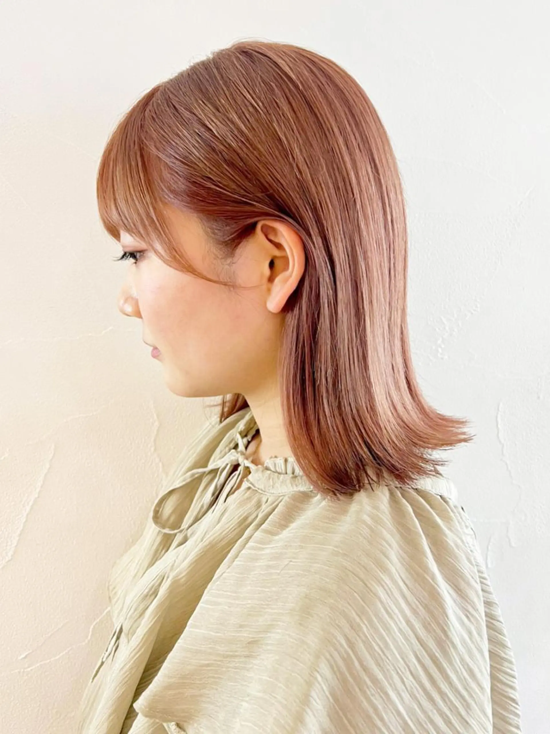 ミディアム パーマ ヘアアレンジ カラー オレンジ オレンジピンク ピンクカラー カット ヘアカラー トリートメント ITbyALBUM 八王子店のヘアスタイル