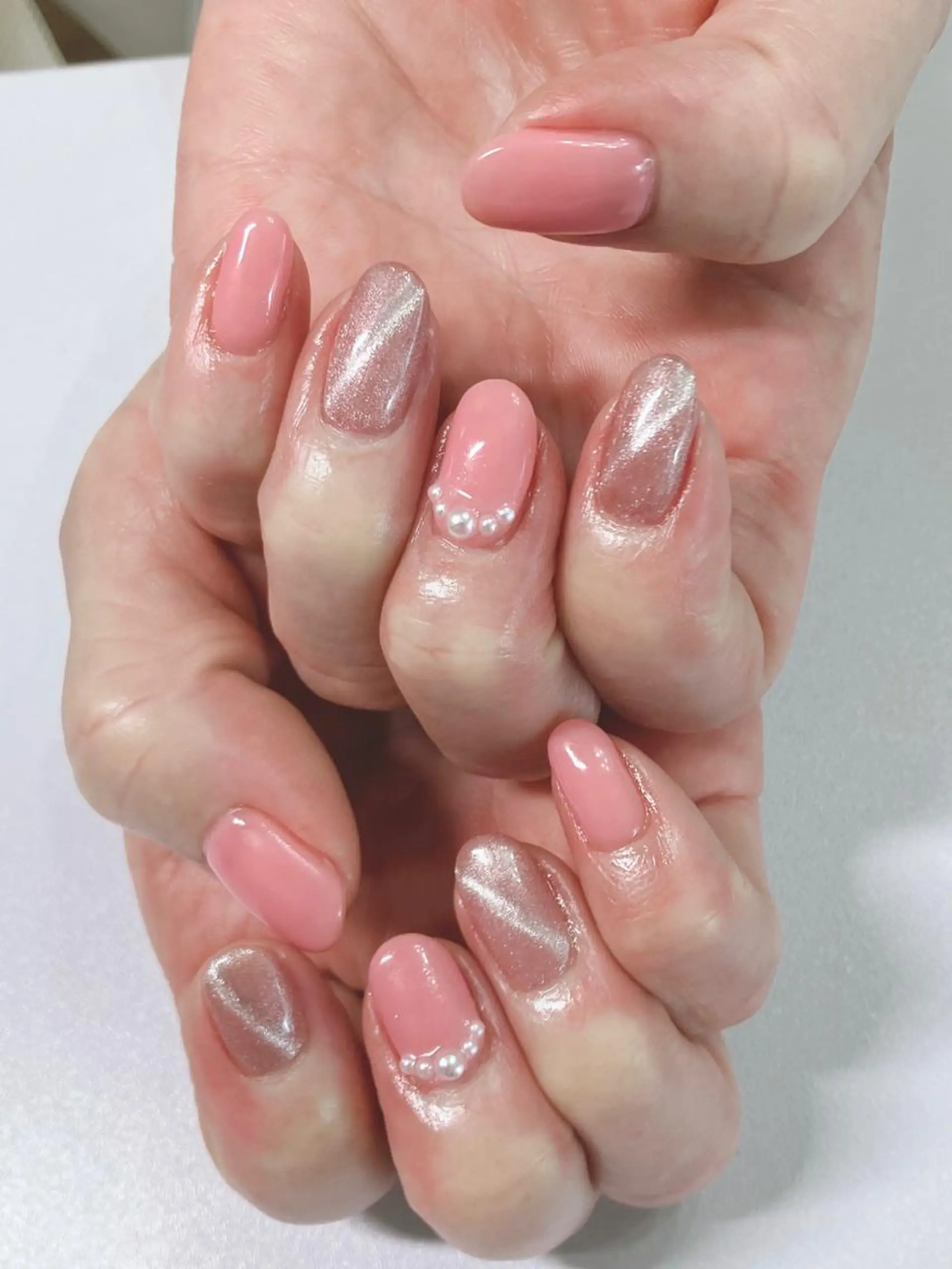 ネイル アートネイル フレンチネイル ジェルネイル グラデーション ラメ(グリッター) ハンドネイル PURE NAIL所属・PURE NAILのネイルデザイン