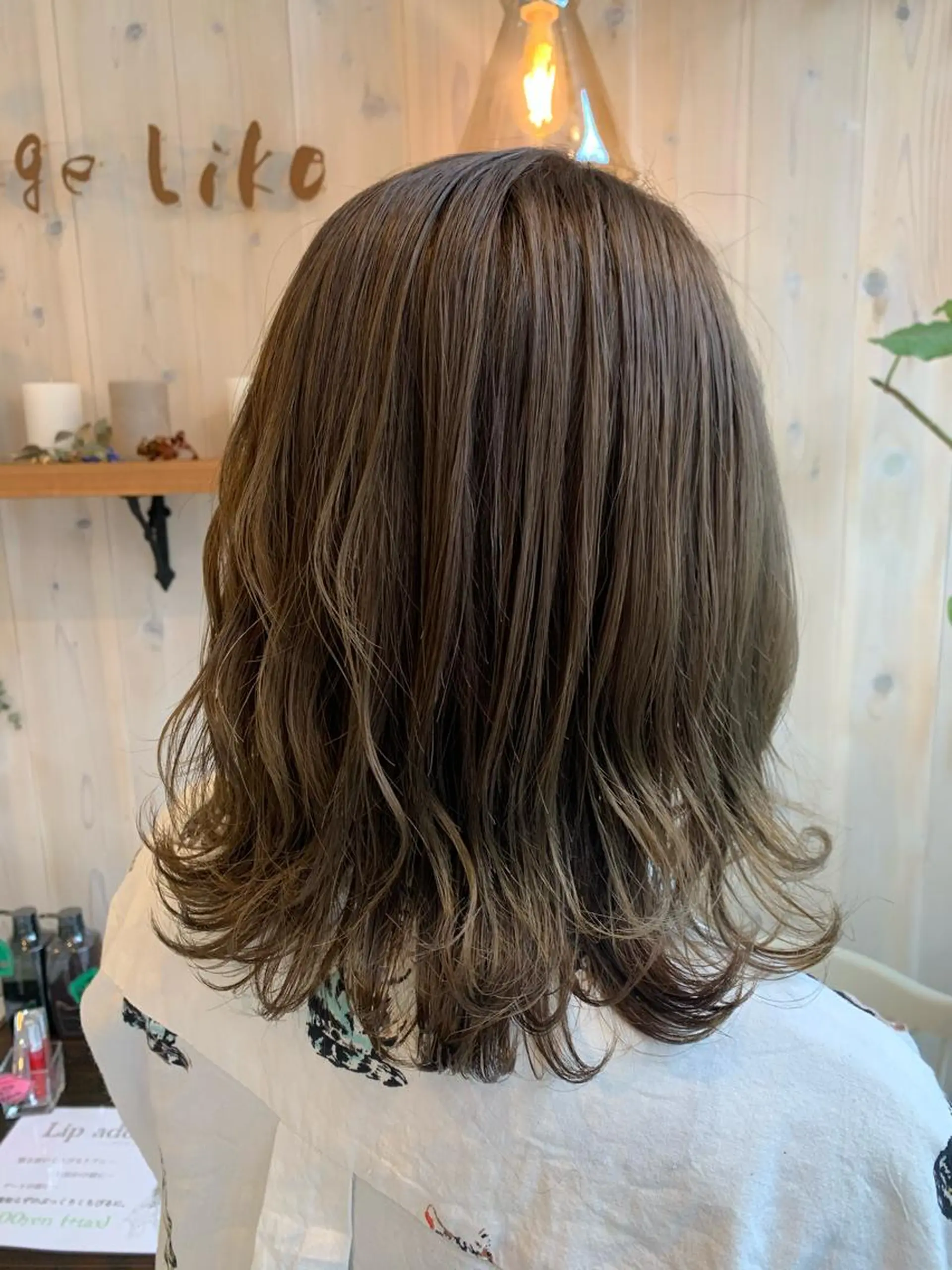 ミディアム カラー ベージュカラー オリーブベージュ カット ヘアカラー アニメオタク美容師✂ miharuのヘアスタイル