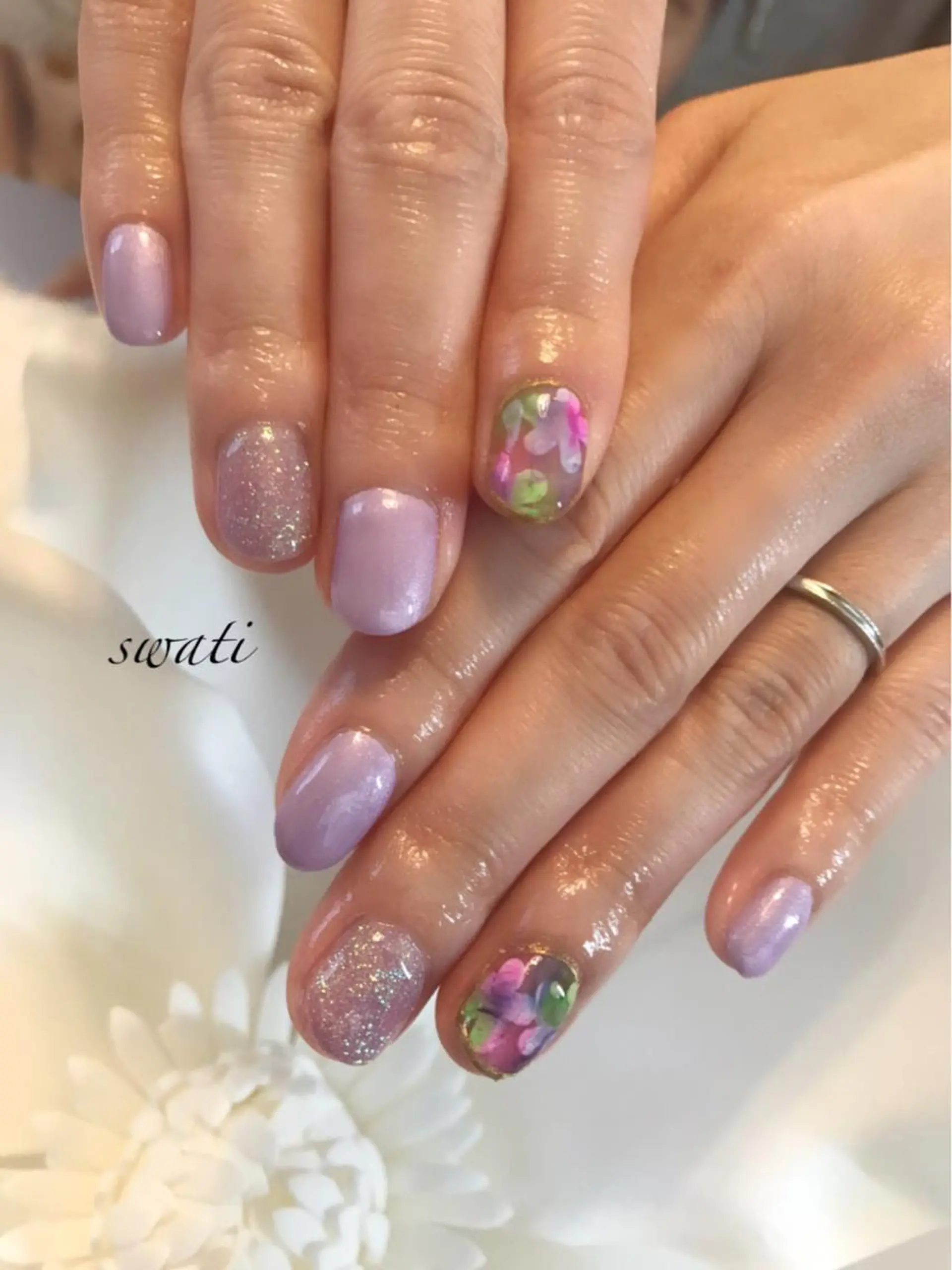 ネイル アートネイル フラワーネイル ニュアンスネイル オフィスネイル シンプルネイル yuko （ネイリスト）のネイルデザイン