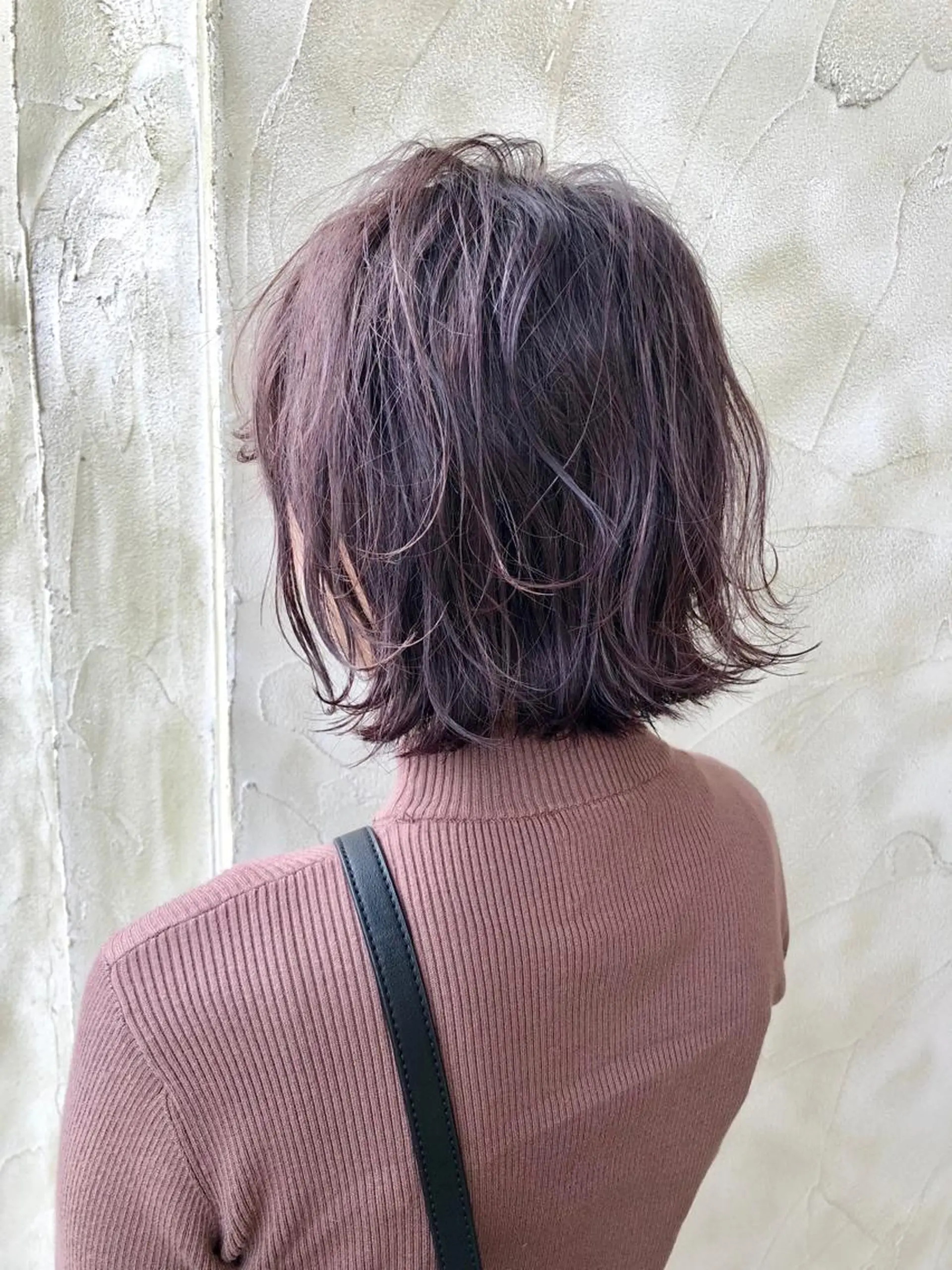 ミディアム カラー アッシュ ラベンダーカラー ラベンダーアッシュ カット ヘアカラー トリートメント 岩田 萌那のヘアスタイル