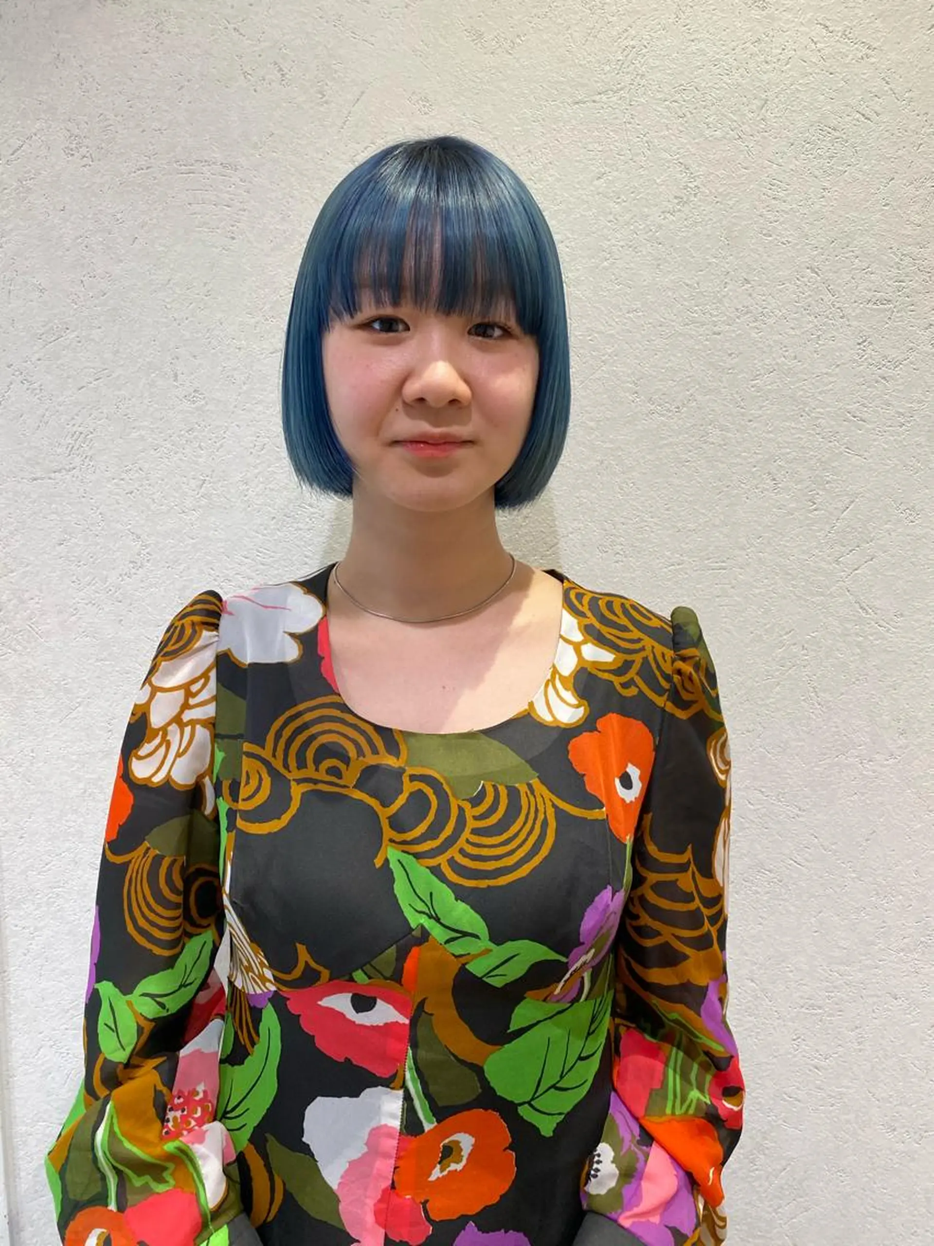 ショート カラー ヘアアレンジ ブルーカラー ハイトーンカラー ヘアカラー トリートメント ヘッドスパ パーマ指名No1 /namiのヘアスタイル