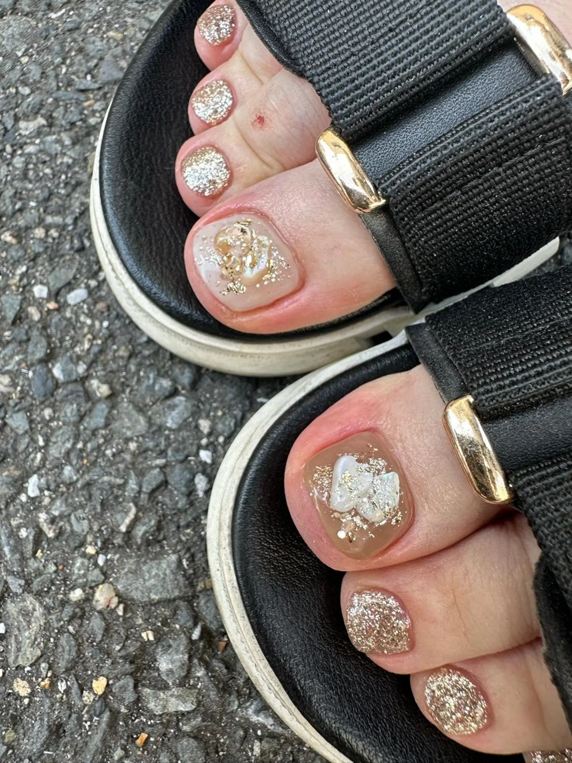 ロング カラー ヘアアレンジ キッズ ネイル マツエク・マツパ アイブロウ 福田 加奈のネイルデザイン